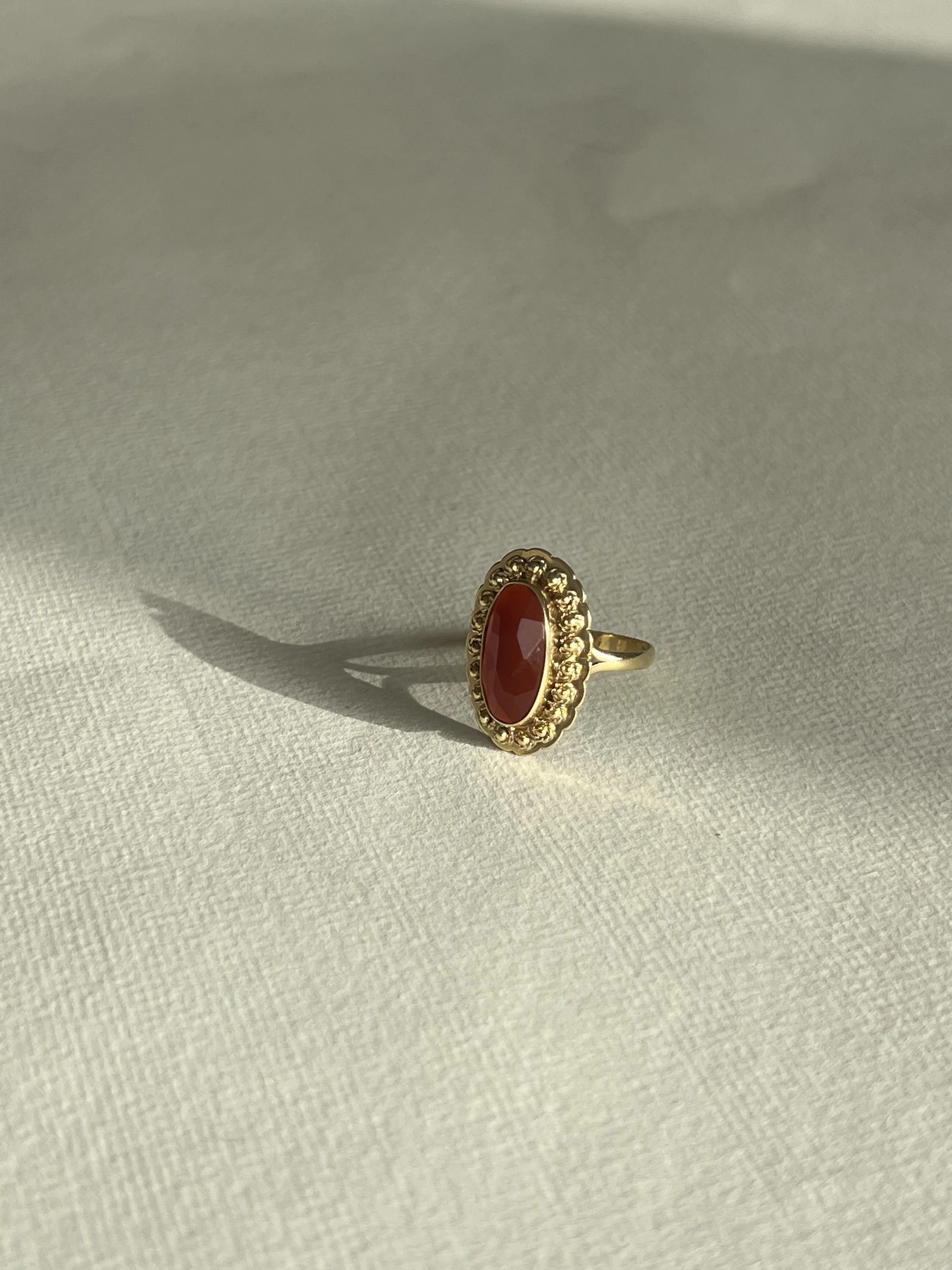 14 carat carnelian ring