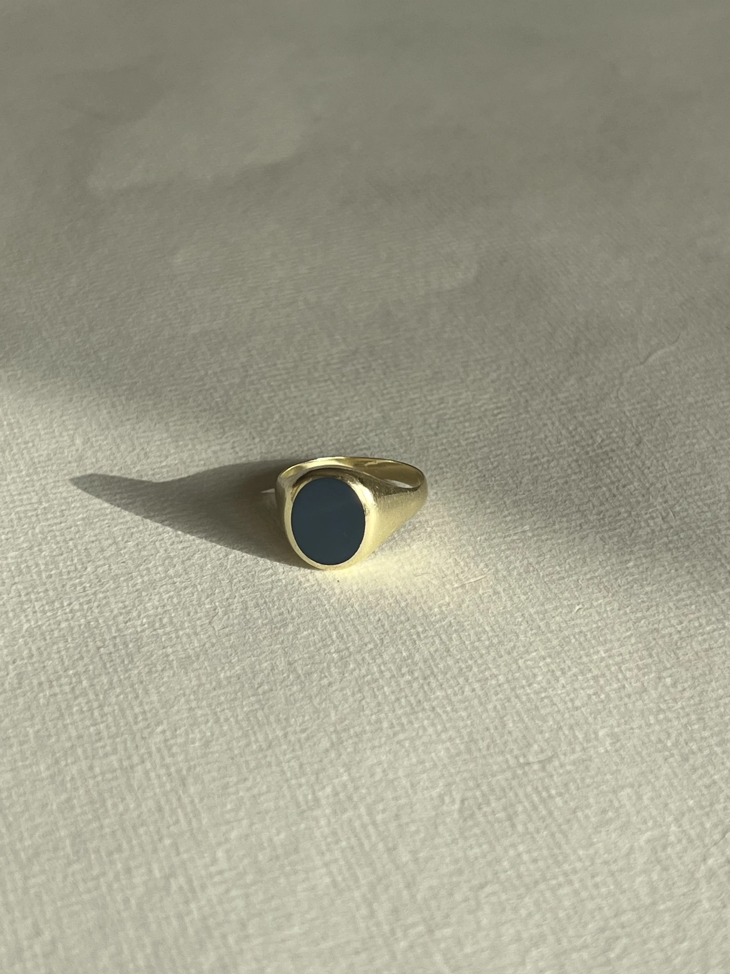 14 carat gold signet ring