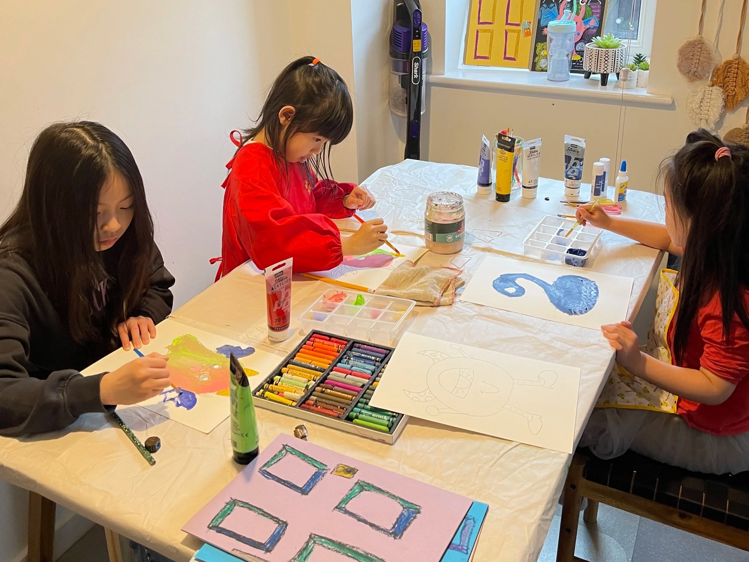 A Parent’s Guide: 6 Must-Ask Questions Before Choosing a Cannock Art Class
