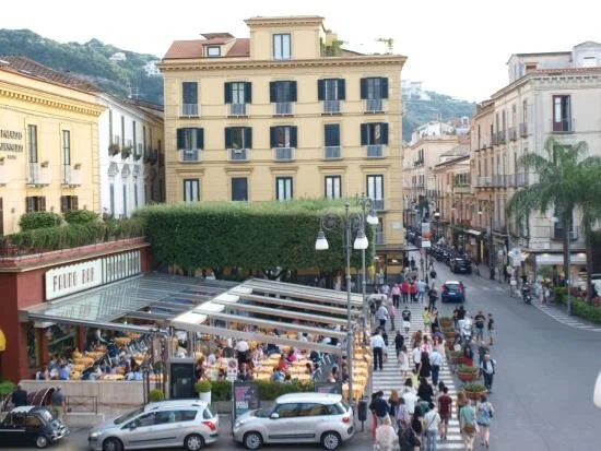 piazza-tasso-b-b.jpg