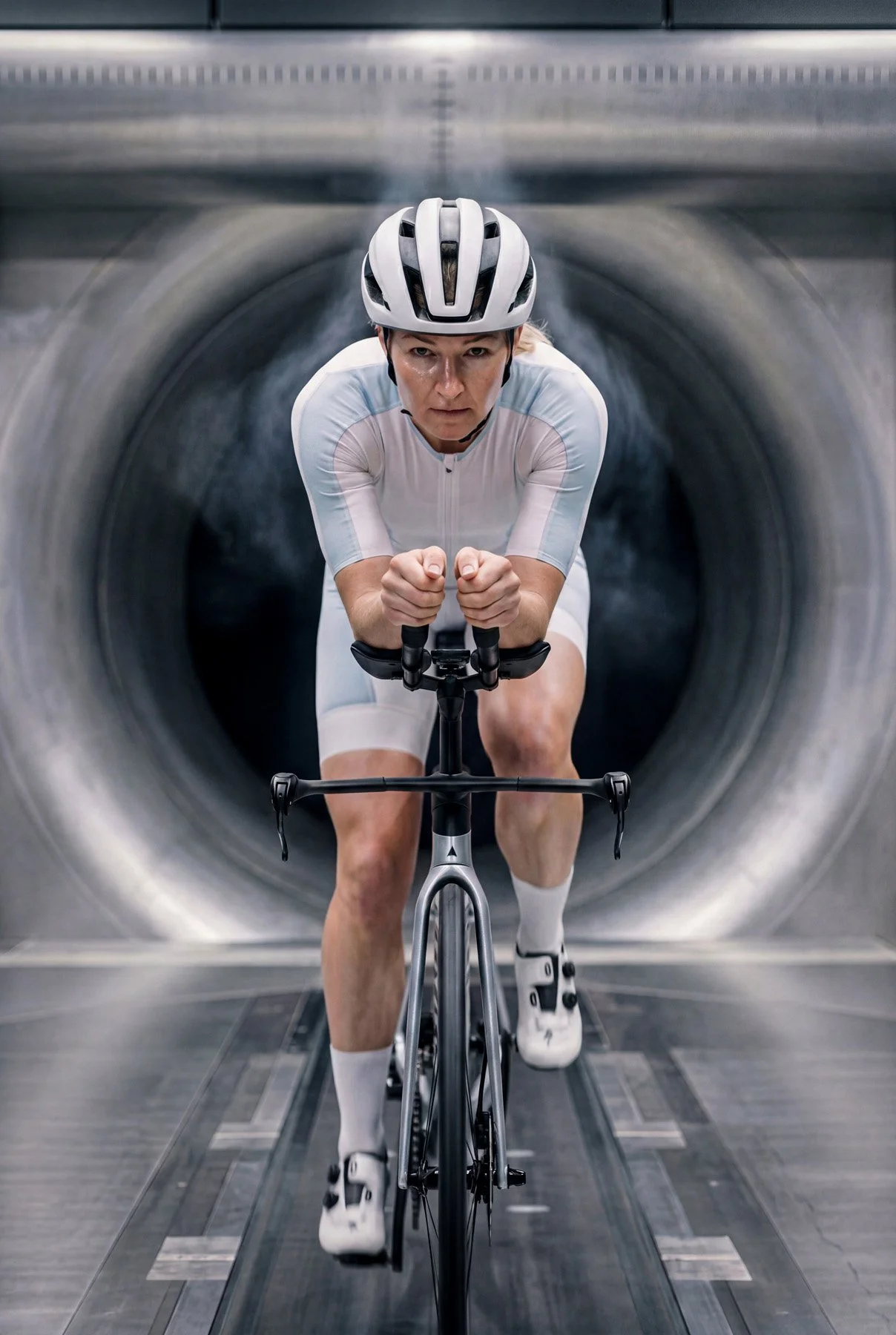 Hero shot: Canyon CFR 1by AXS in Aero-tunnel / wind tunnel - side view