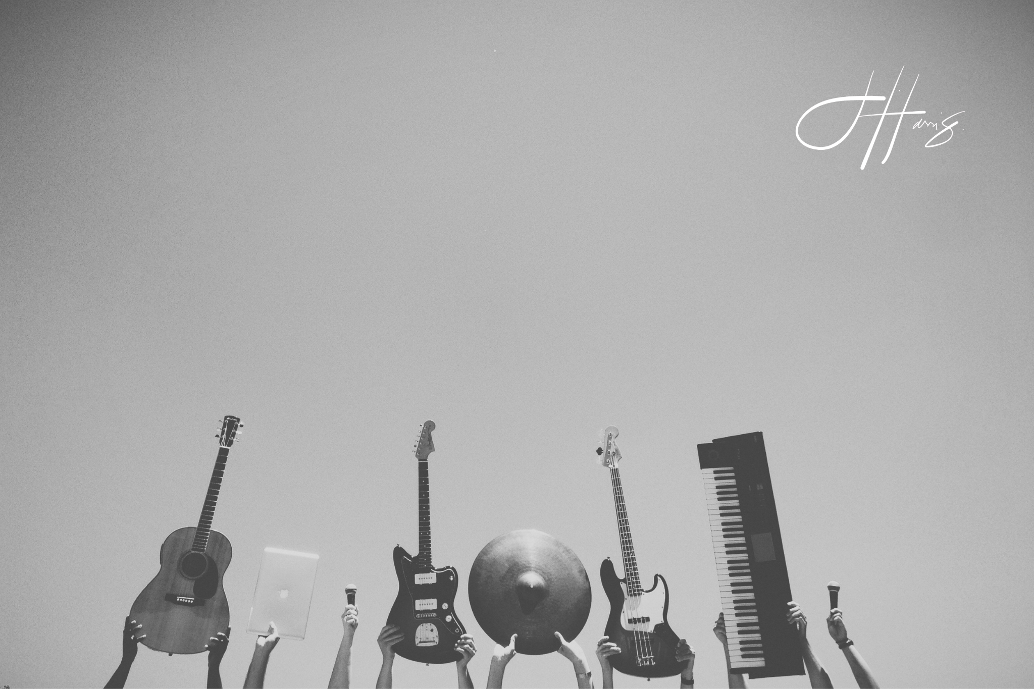 Guitar Shirts That Survive Laundry, Load-Ins and Bad Lighting