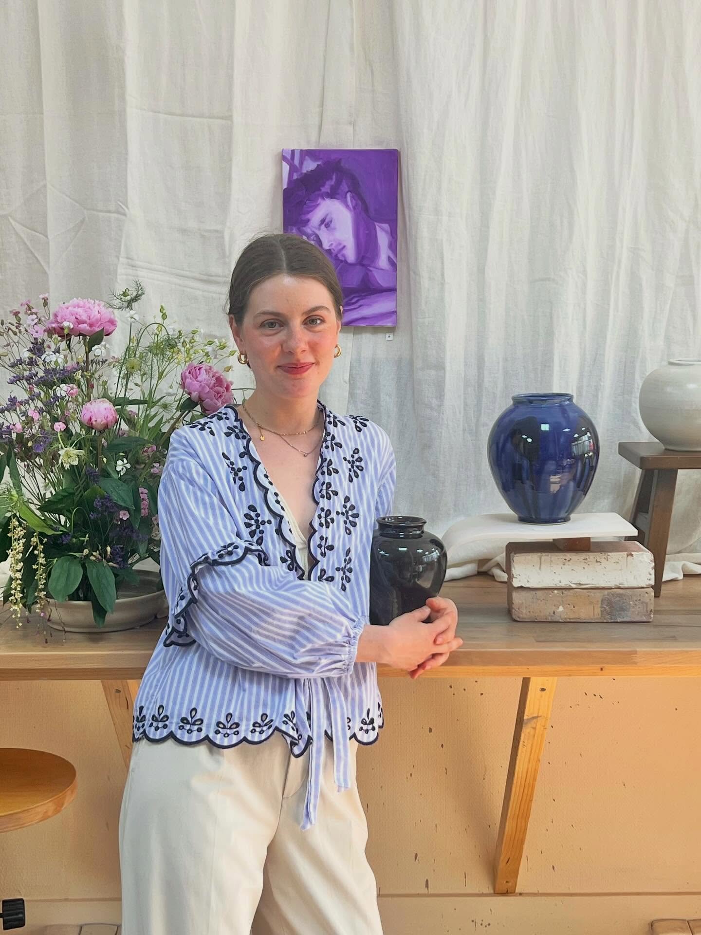 Collection de moment de la premi&egrave;re participation de Formes aux Portes Ouvertes des Ateliers de Belleville, dans l&rsquo;atelier Argile Club ✨

Cette s&eacute;rie d&eacute;voile une recherche autour de l&rsquo;&eacute;mail appliqu&eacute;e &ag