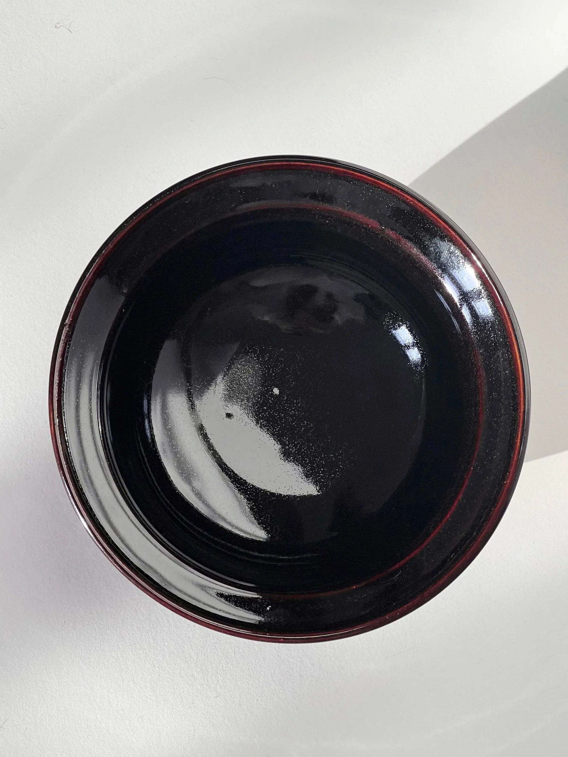 Dessus Bol artisanal brun/rouge céramique – Fait main atelier Paris, pièce unique.jpg