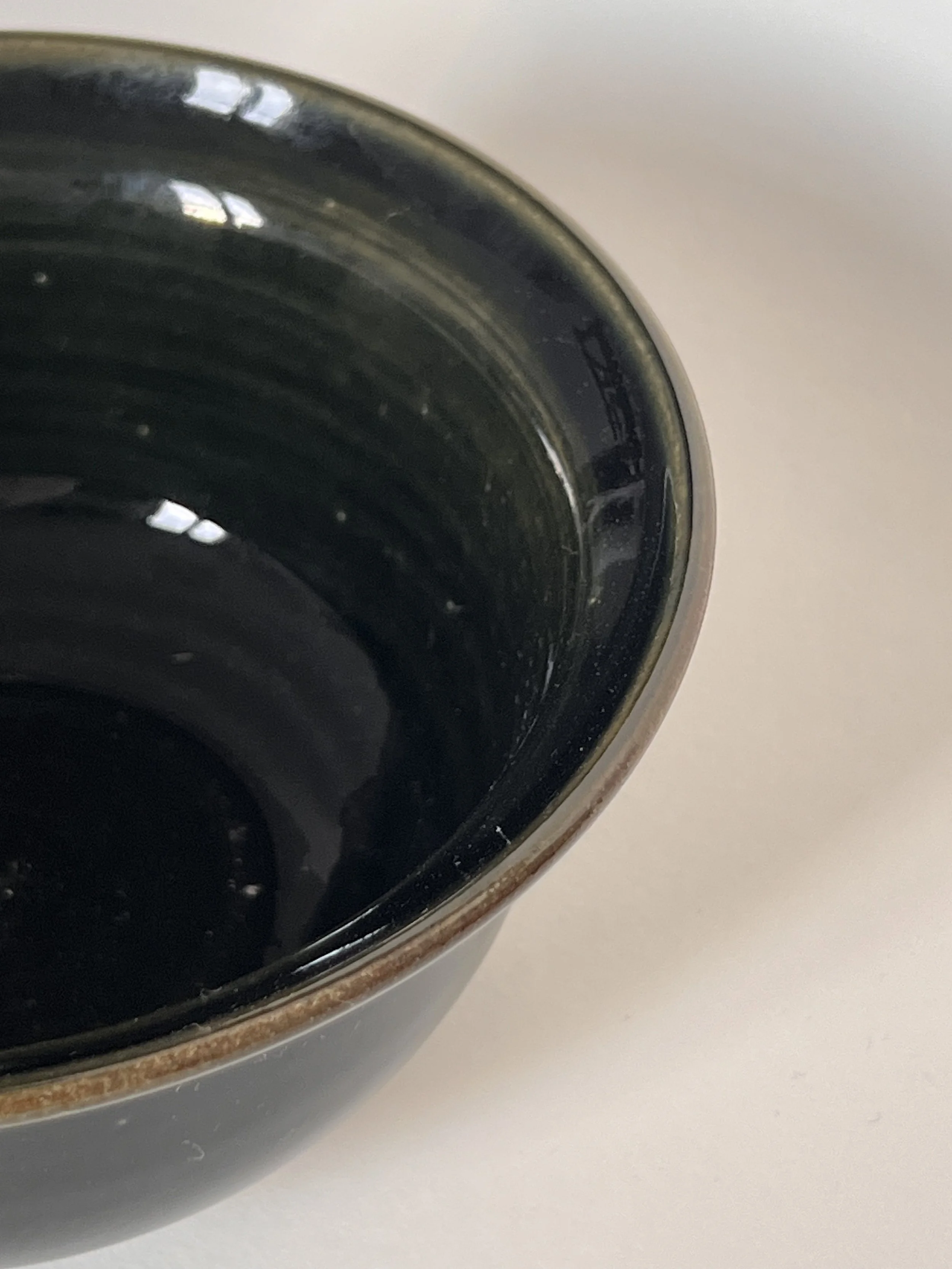 Zoom Bol artisanal brun/rouge céramique – Fait main atelier Paris, pièce unique.jpg