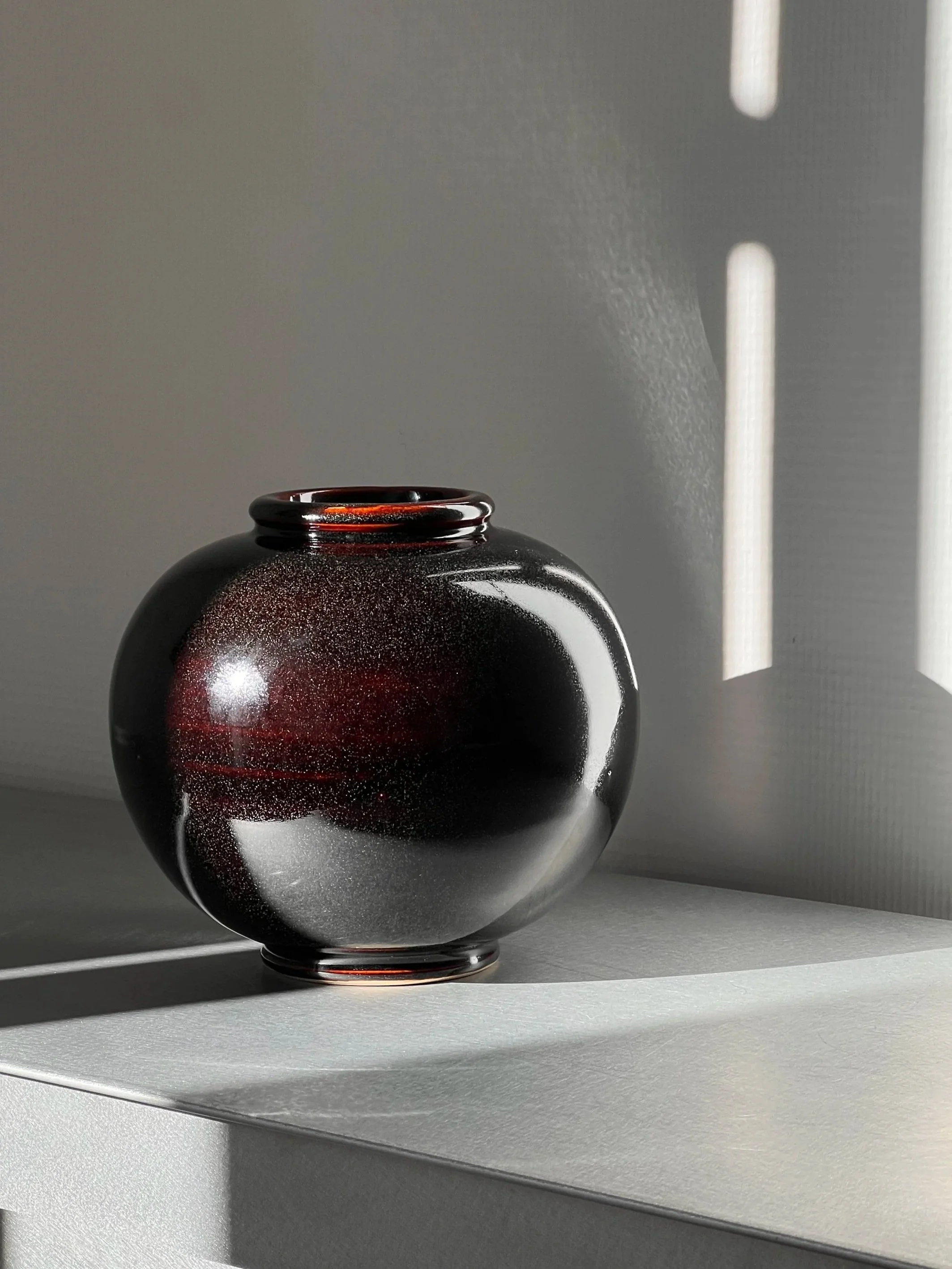Vase "Moon Jar" Brun/ Rouge
