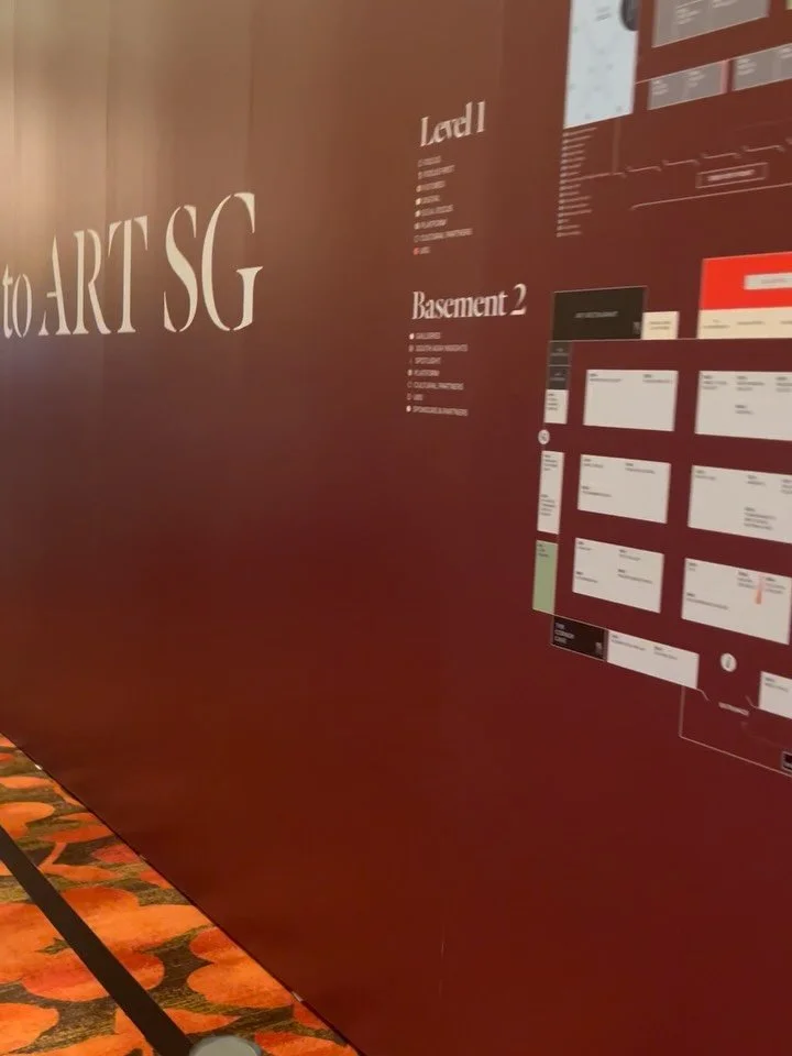 20260122 @art.sg @marinabaysands 

From slow commercial to vital ambition 
「在冷淡的市場裡，看見另一種野心。」

第一次拜訪 Art SG VIP Day。這裡比香港 Art Basel 或台北當代更像一場純粹的盛會，甚至像場優雅的派對。現場滿是意氣風發、帶有少年感的成熟藏家，社交熱度極高，但這份熱鬧背後，卻藏著一個耐人尋味的斷層。

🥶 為什麼參與度高，市場卻顯得冷感？

這證實了我一直以來的假設：「一小部分高淨值人