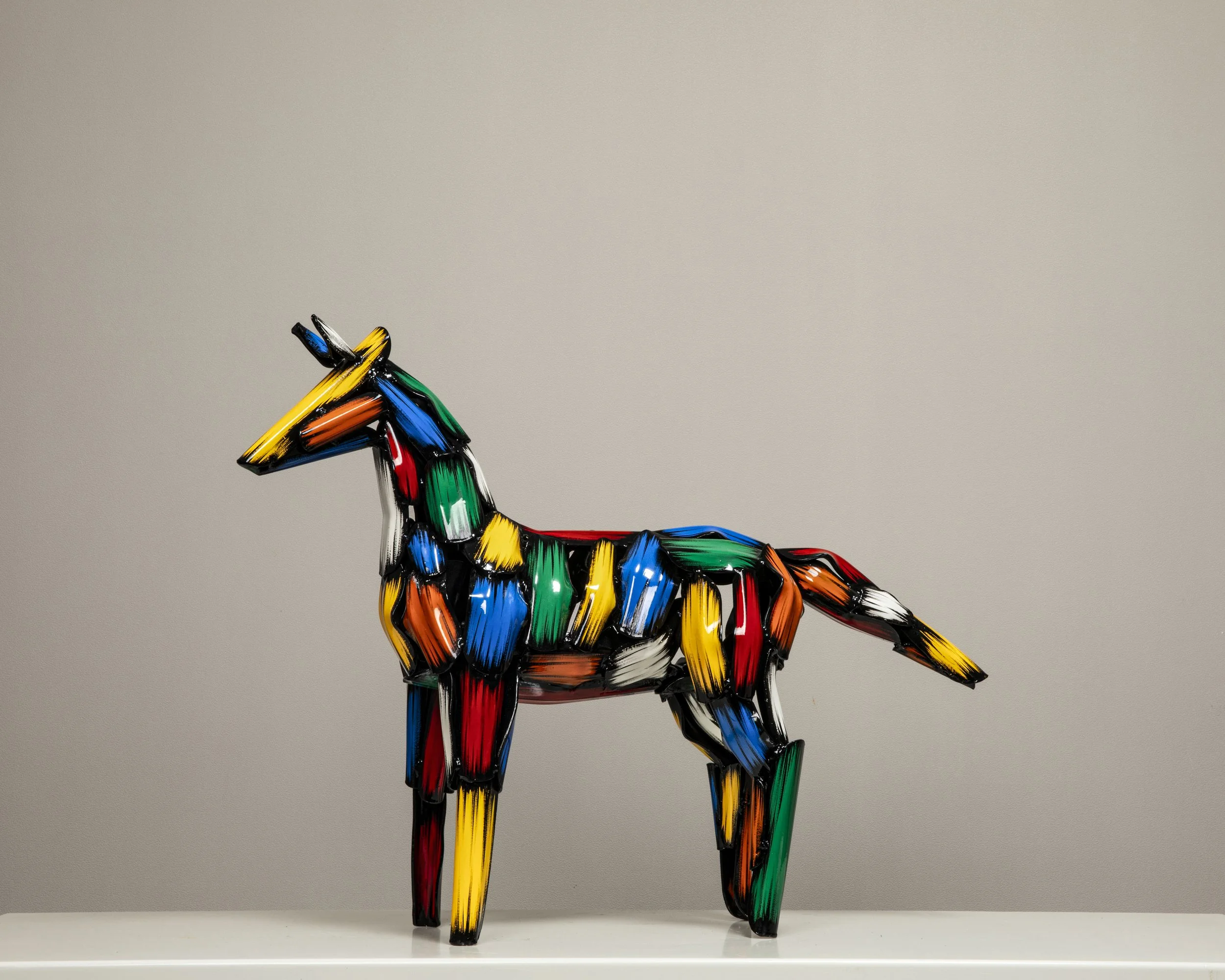 Horse 17x60x46(h)cm.jpg