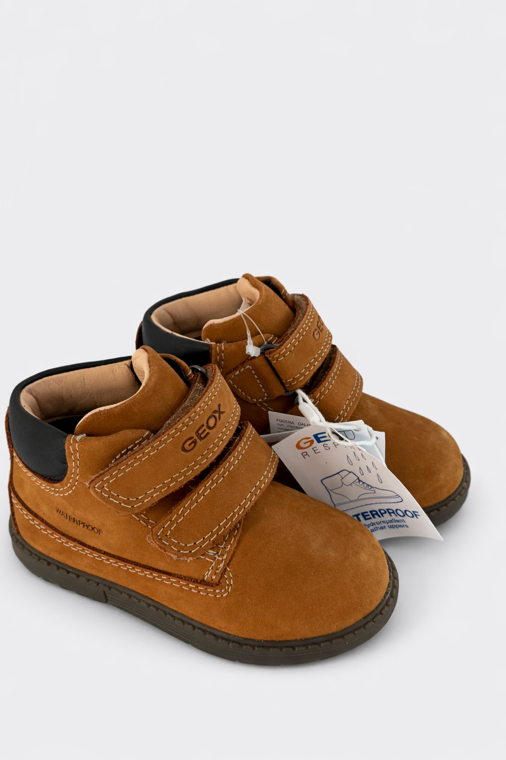 Geox წყალგამძლე საბავშვო ბათინკები