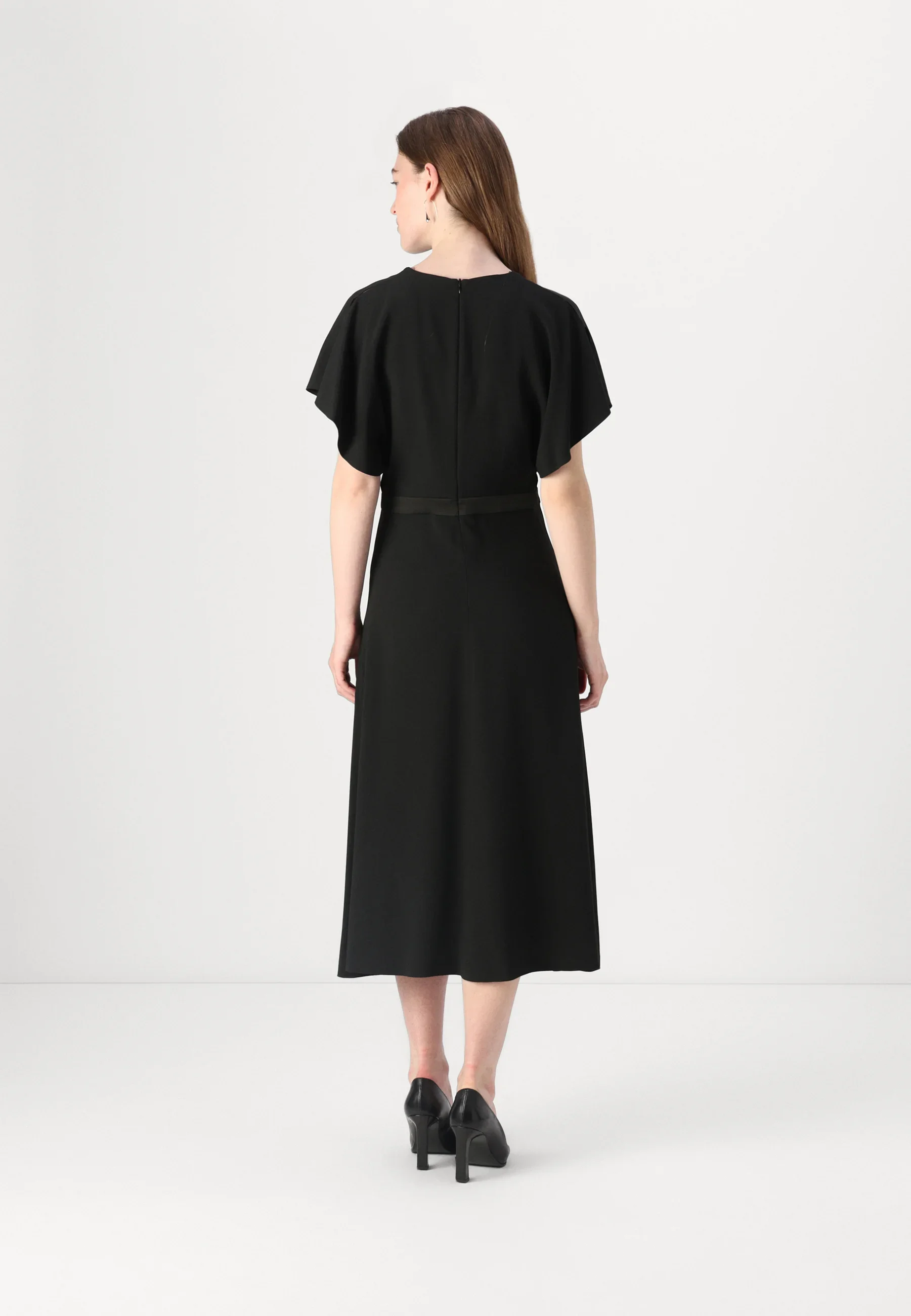 back_hugo boss dress.WEBP