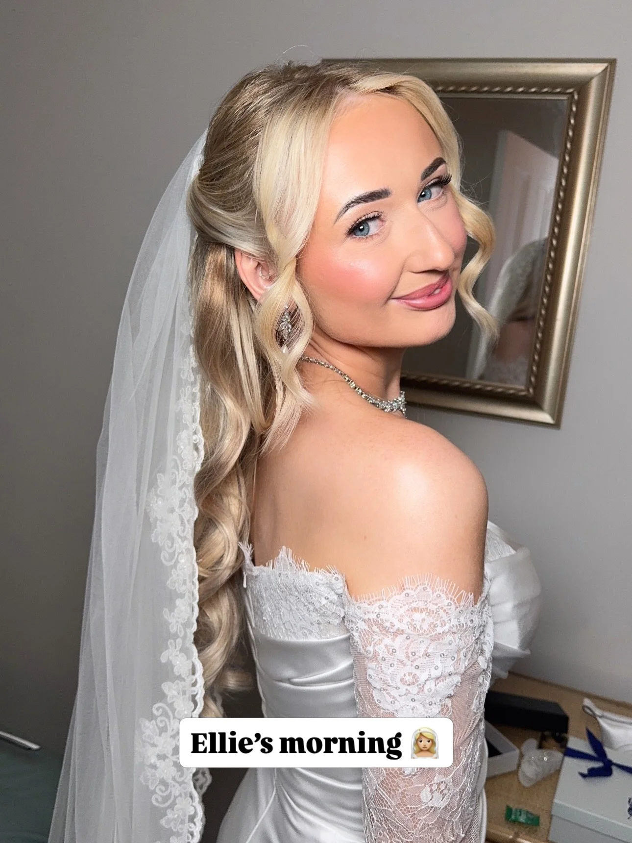 A few moments from Ellie&rsquo;s morning at @newtonparkbarn 🤍💒👰🏼&zwj;♀️💍

What a lovely morning it was. Thank you for having me Ellie, such a dream bride 🫶🏽

Supplier:
Venue: @newtonparkbarn 
Dress: @whataliceworebridal 
Hair: @hairwithconnie_