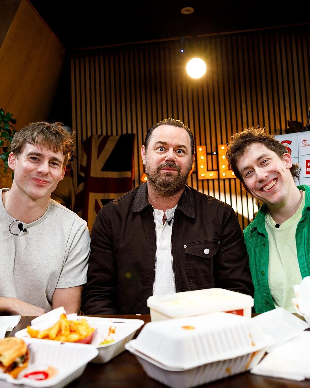 The one and only @officialdannydyer joined us in the studio to rate some of America&rsquo;s best fast food chains! It was an absolute pleasure! 🇬🇧