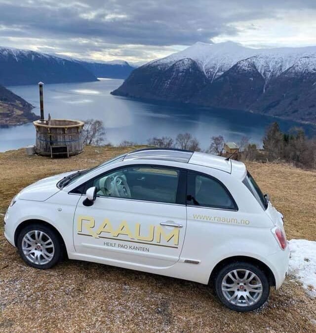 Vi har fått vår egen gårdsbil!