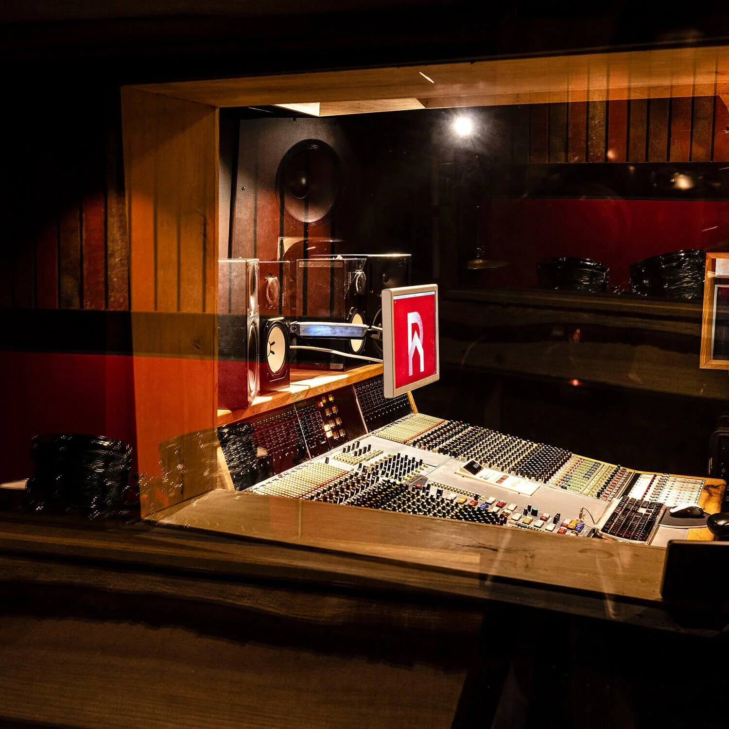 How to Submit Your Music to a Recording Studio