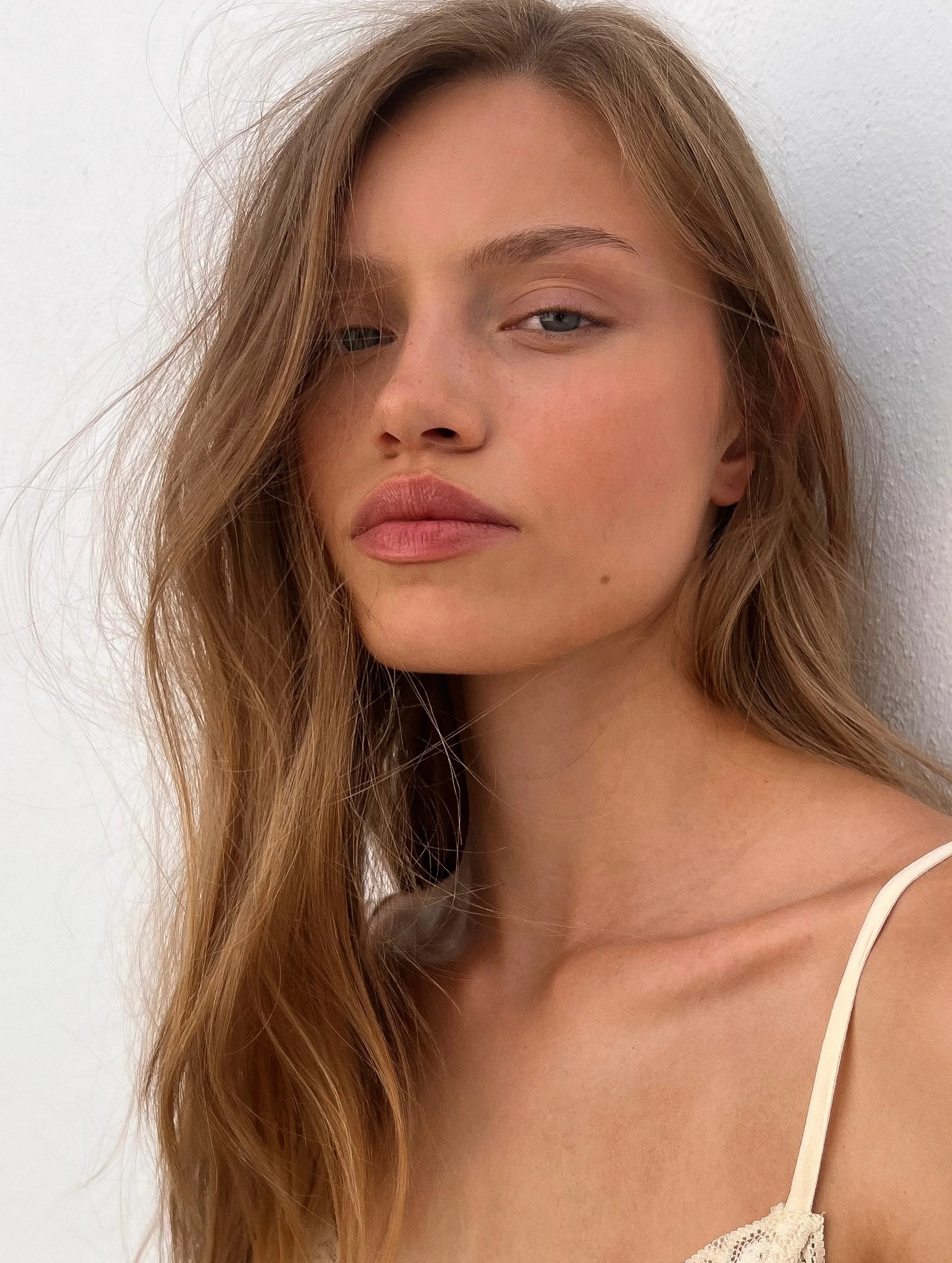 @milanagera for PULL&amp;BAER shot by @jcseelenmeyer produced by @snowberry_production 
Styling @sarazamith 
Hair and Makeup @juliakraemermakeup 
Digi @orka.digi 

(first picture obviously taken with my phone) 

#pullandbear