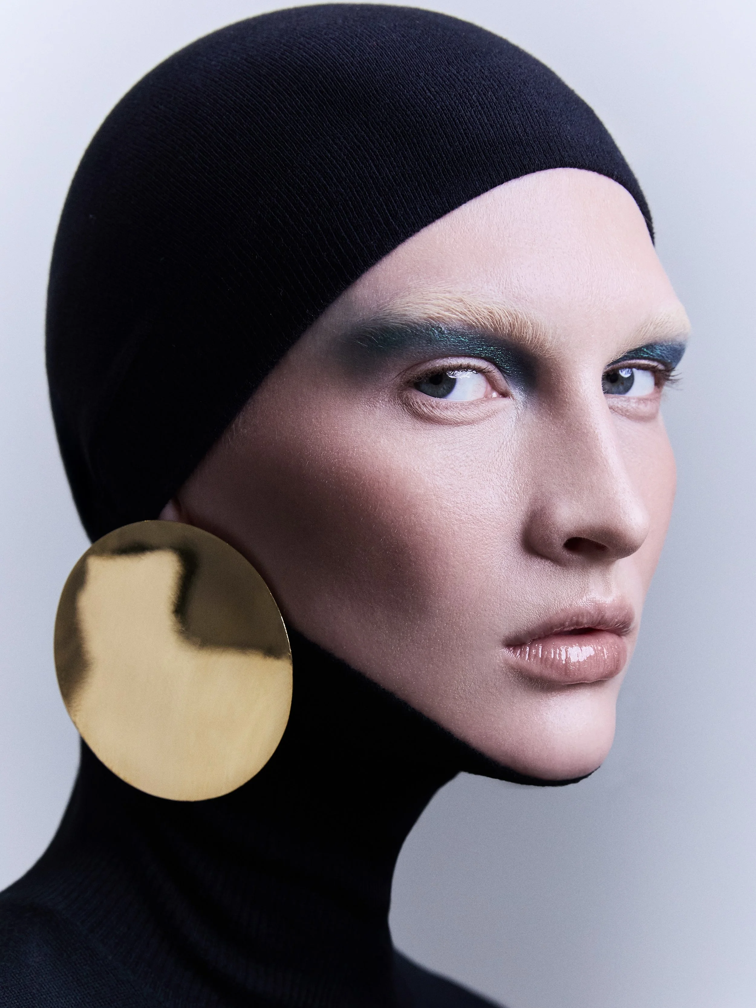 The new VOGUE @voguesingapore Beauty Editorial shot by @studiocarlosteixeira brought to life by our amazing team.

Creating an Editorial is a beautiful journey, but the effort behind it often underestimated. 
From having an idea, to putting a mood-bo