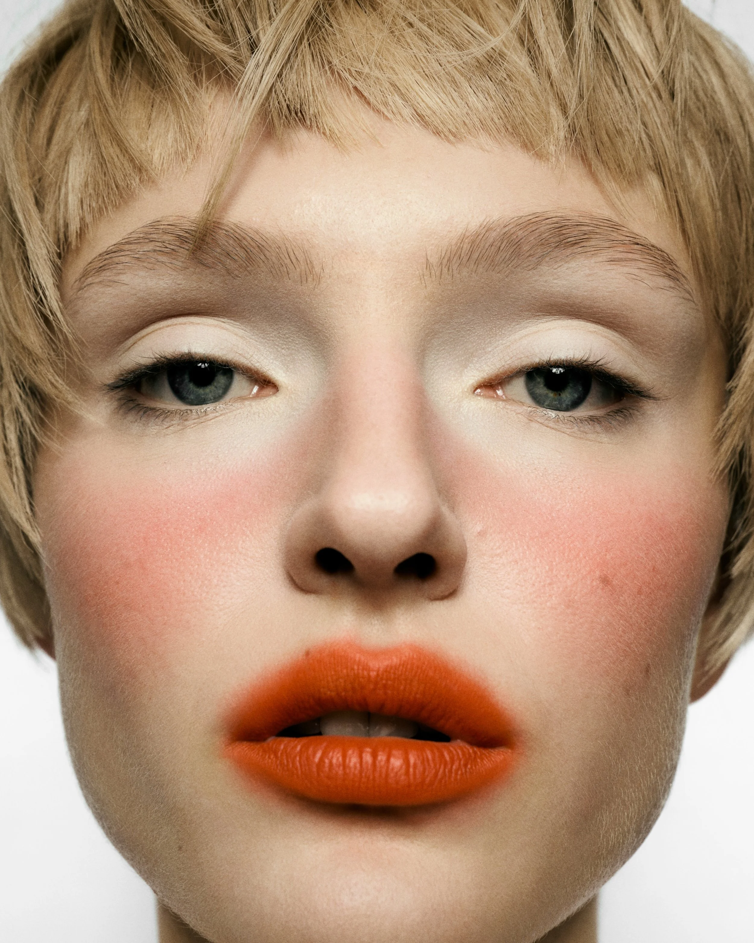 Part I of the September beauty print story for @tushmagazine no 59

A big thank you to @laurapalm and @angeliussed for giving all your energy and creativity to this beautiful project. 
Also thank you to @arminmorbach and @emrahxseckin 

That was a lo