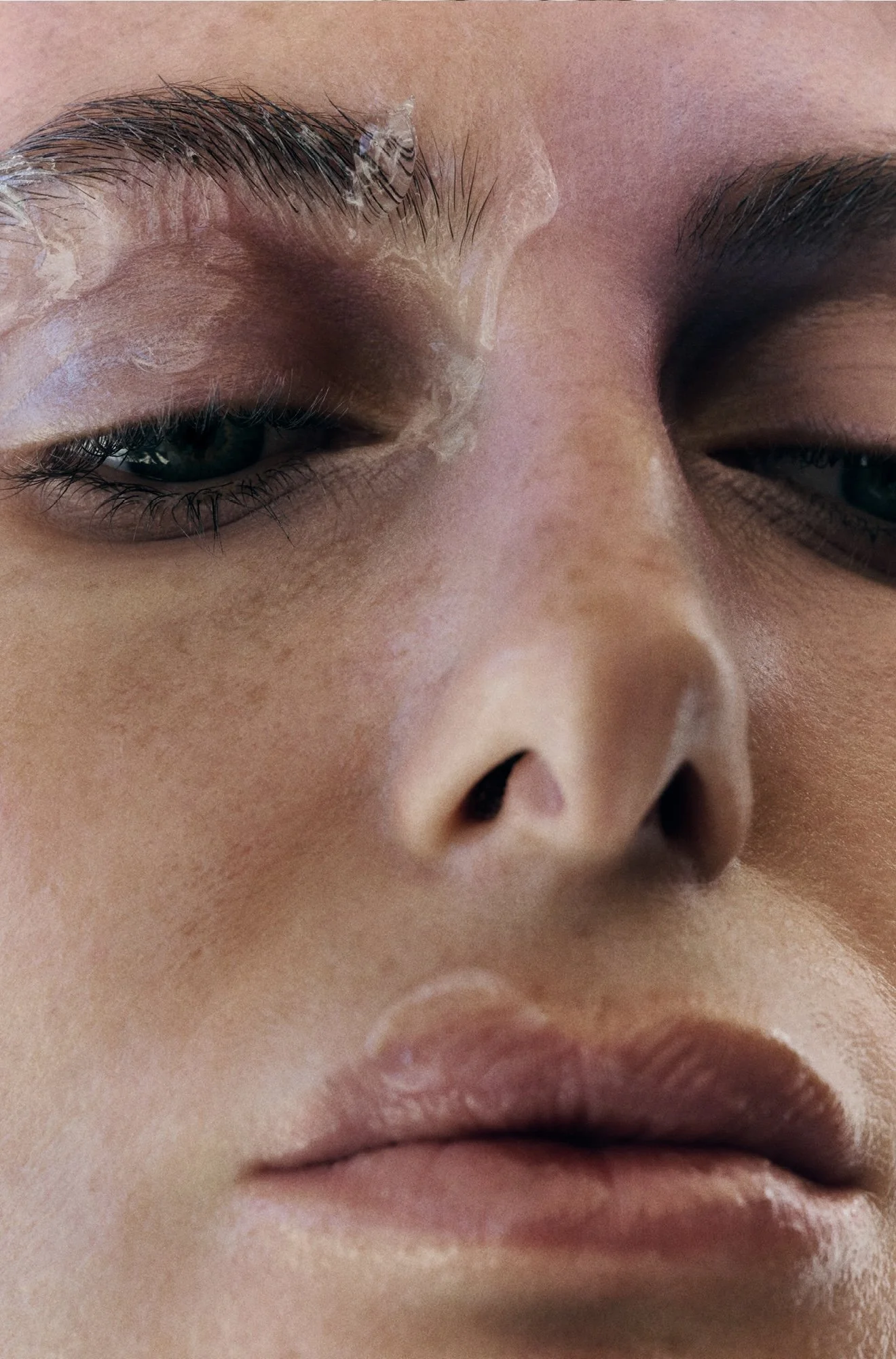 Beauty Editorial
Makeup Julia Kraemer
Photographer Laura Palm