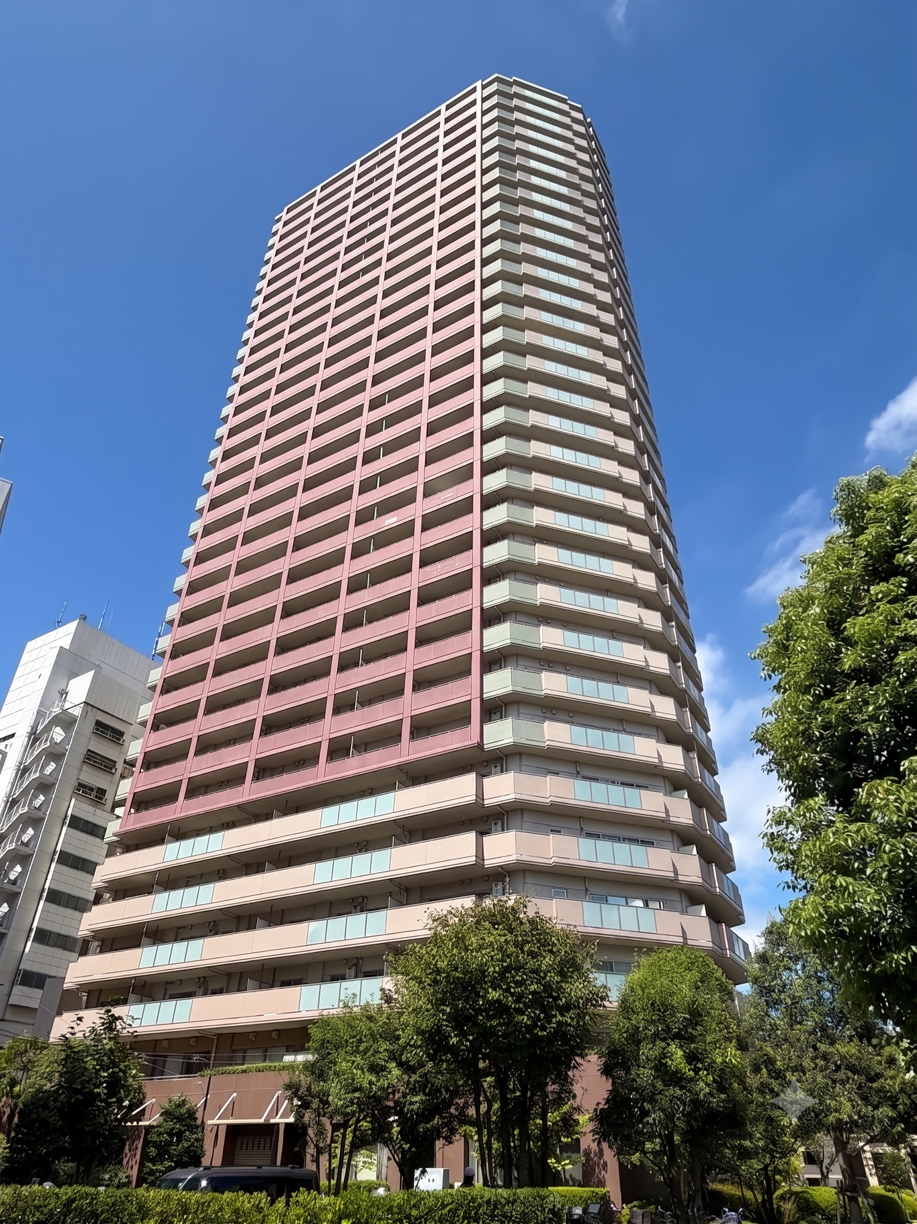 ローレルコート新宿タワー2601　完璧外観.png