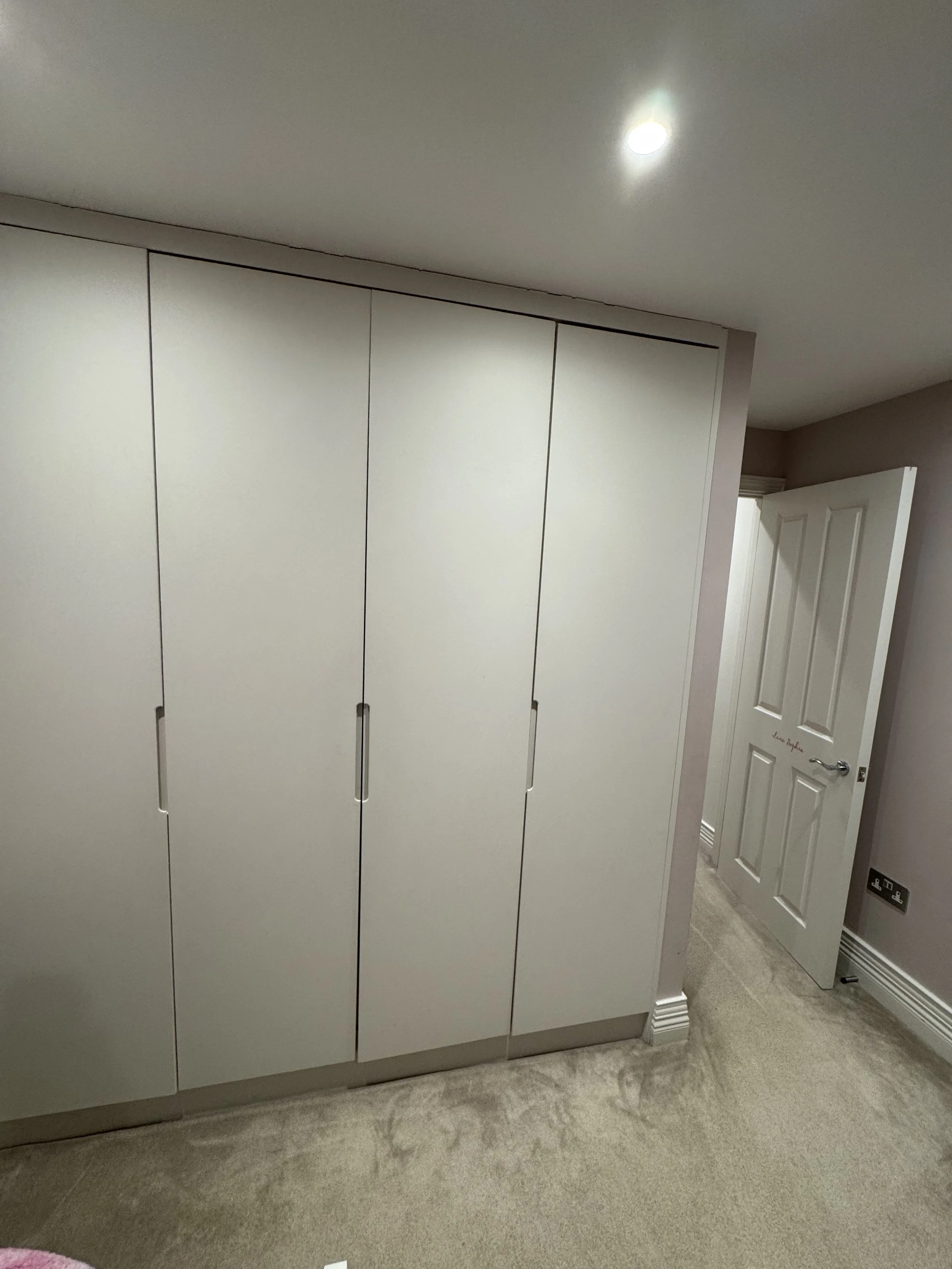 Bespoke Fitted Wardrobes
