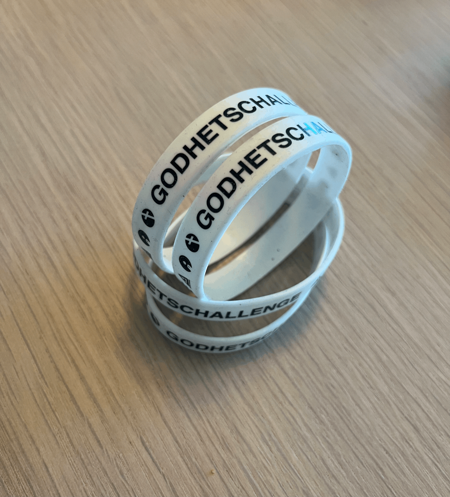 Godhetschallenge-armbånd