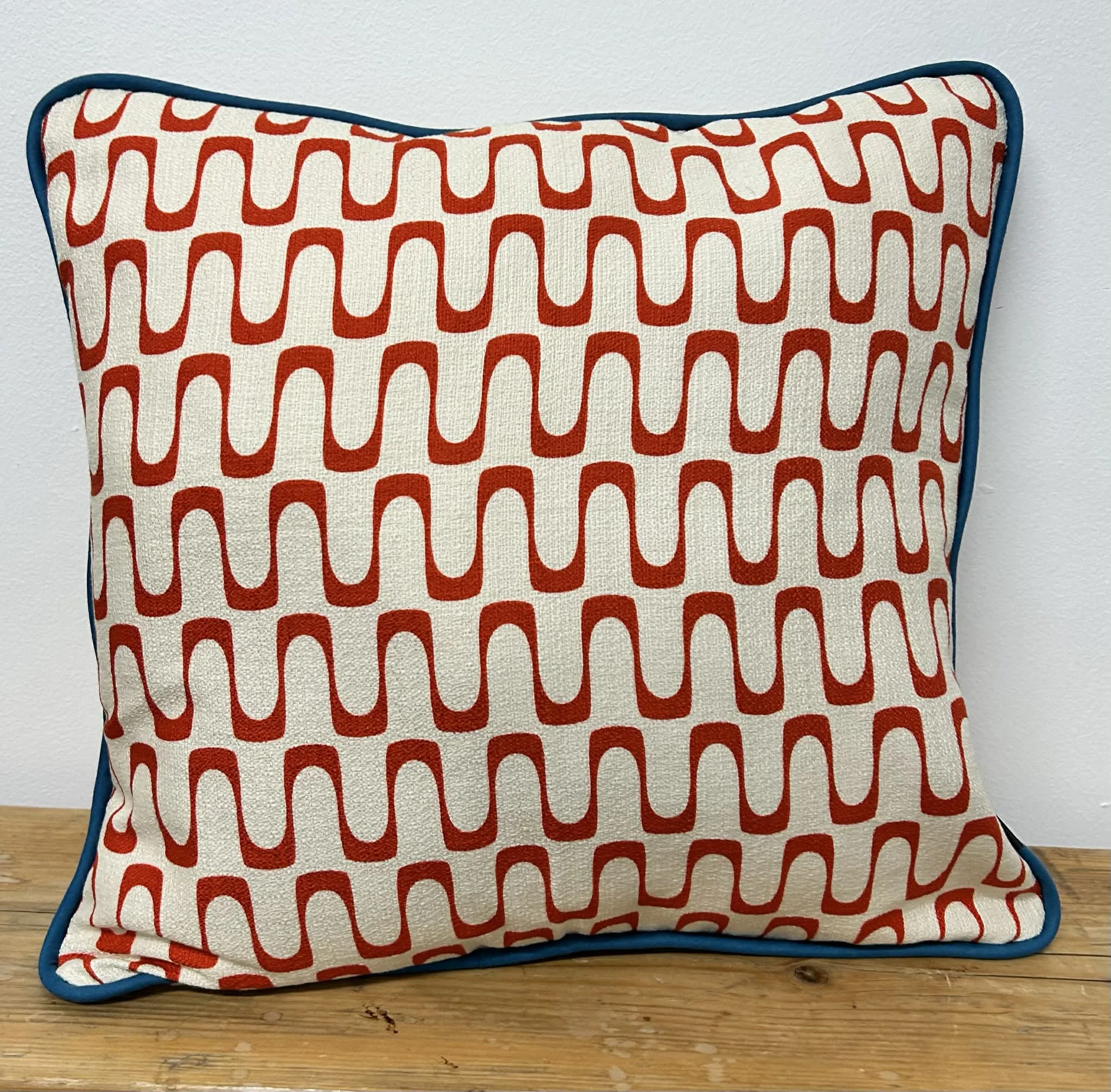 Retro Wave Cushion