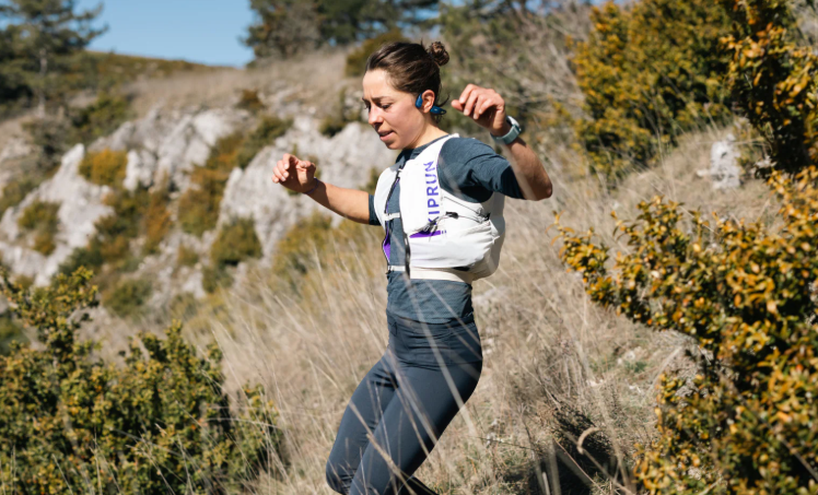 Sinclair wins Transvulcania as L’Hirondel leads women’s race