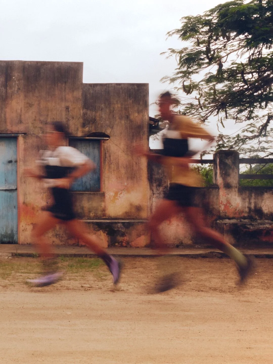 03_launch_runners_motion.jpg