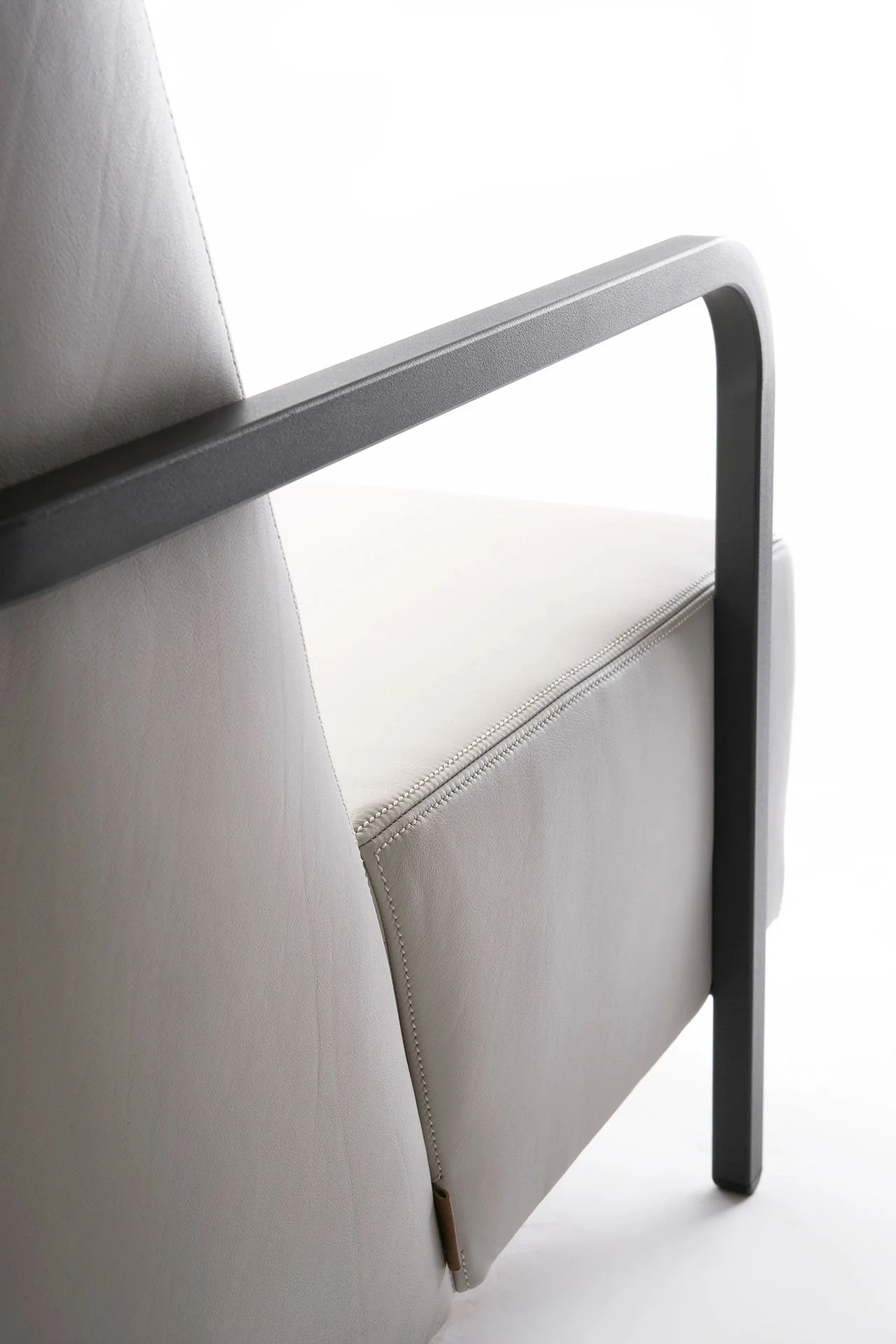 Studio Alain Monnens bertus BW detail 02.jpg