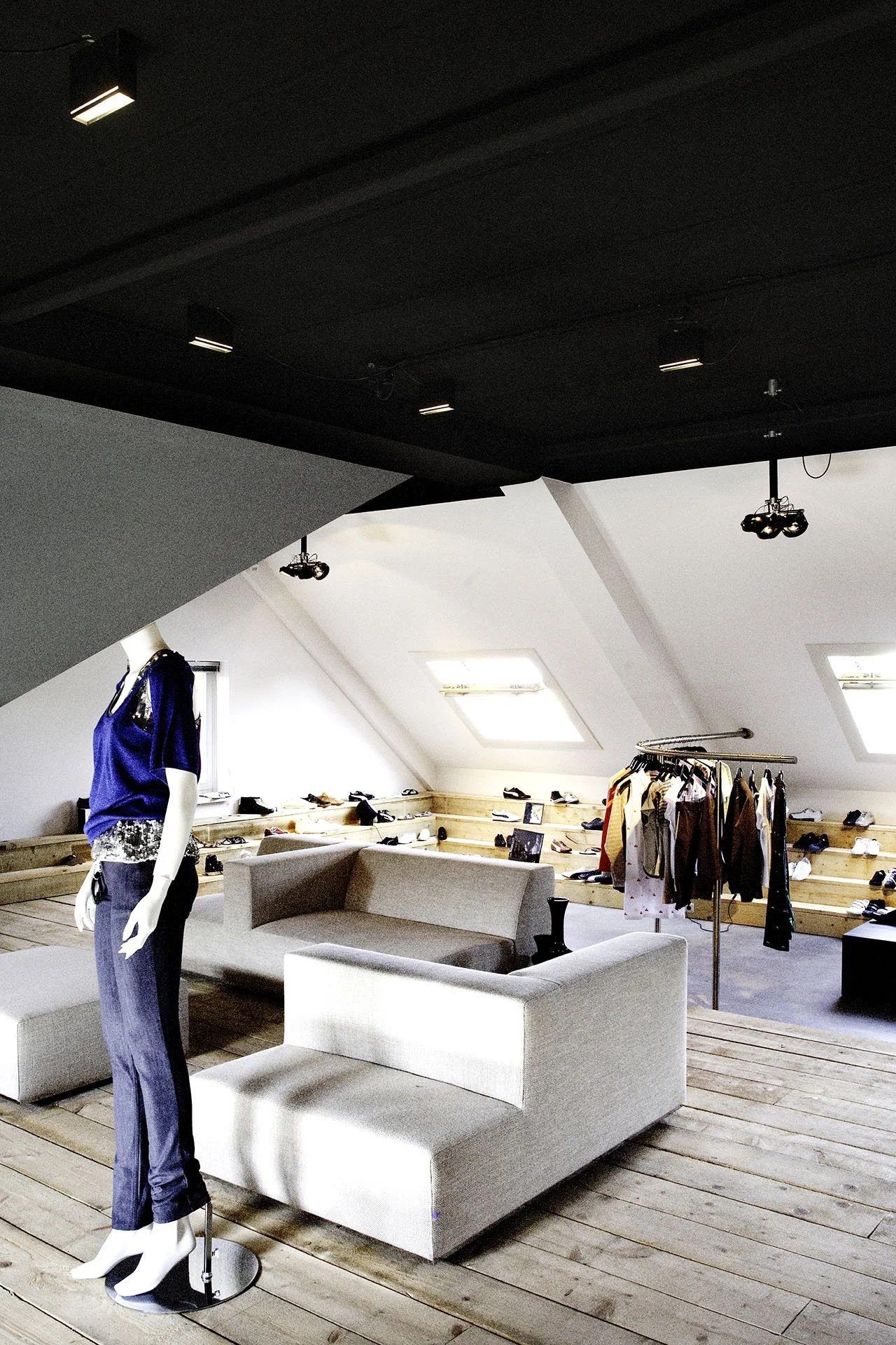 Studio Alain Monnens groove-location-B.jpg