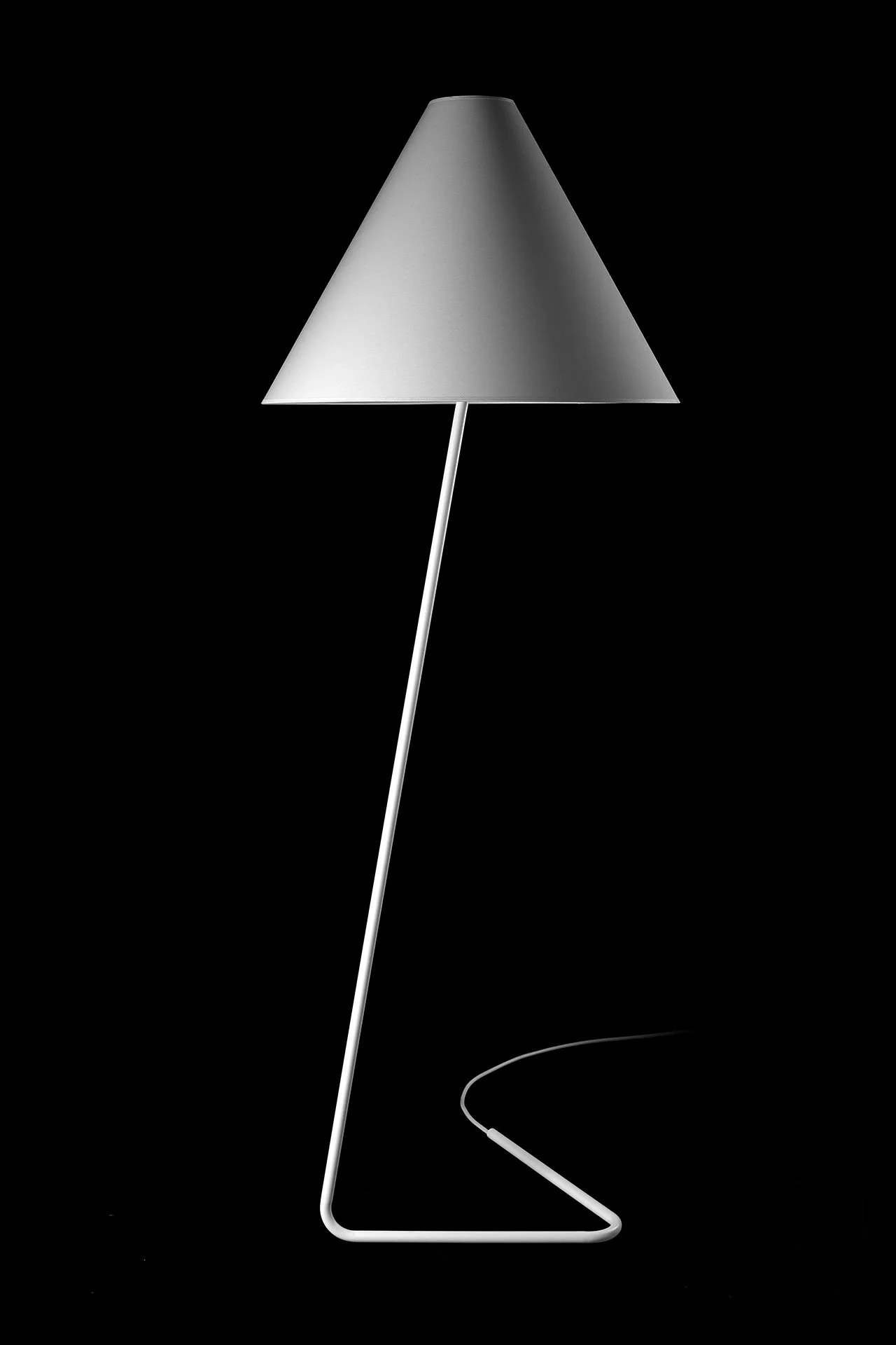 Studio Alain Monnens hat-white-03.jpg