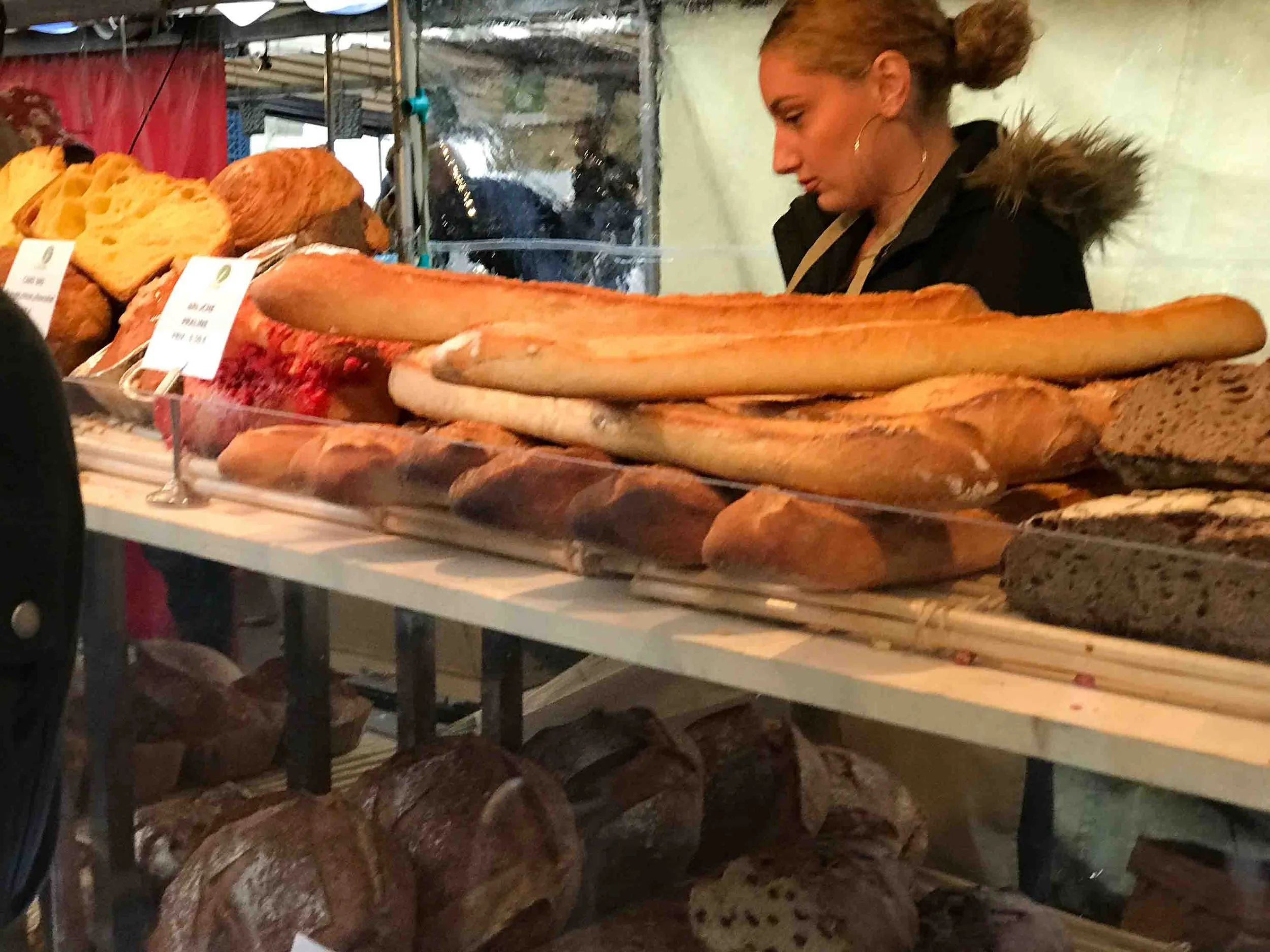 stories_paris_baguette3.jpg