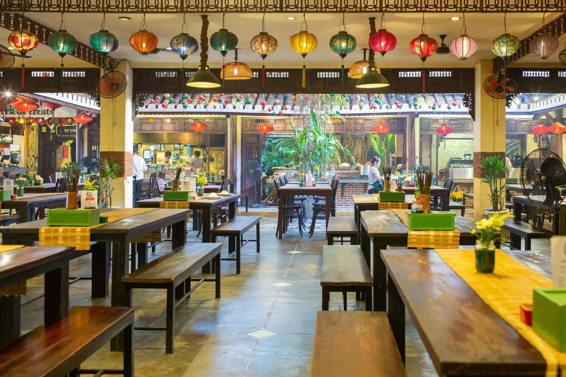 vy-s-marketplace-restaurant.jpg