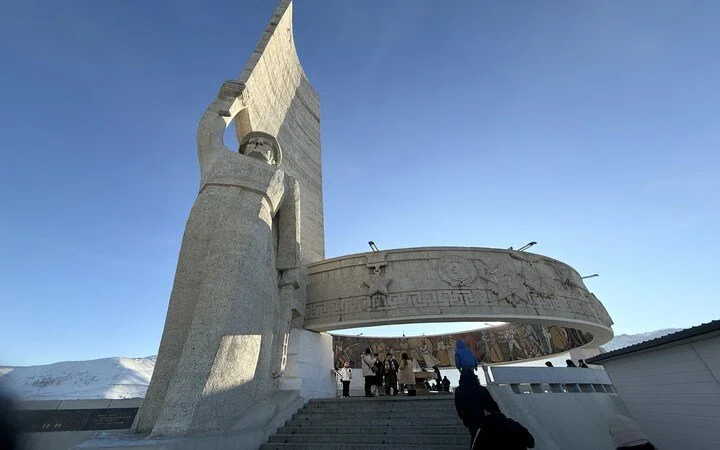 Zaisan Monument.jpg