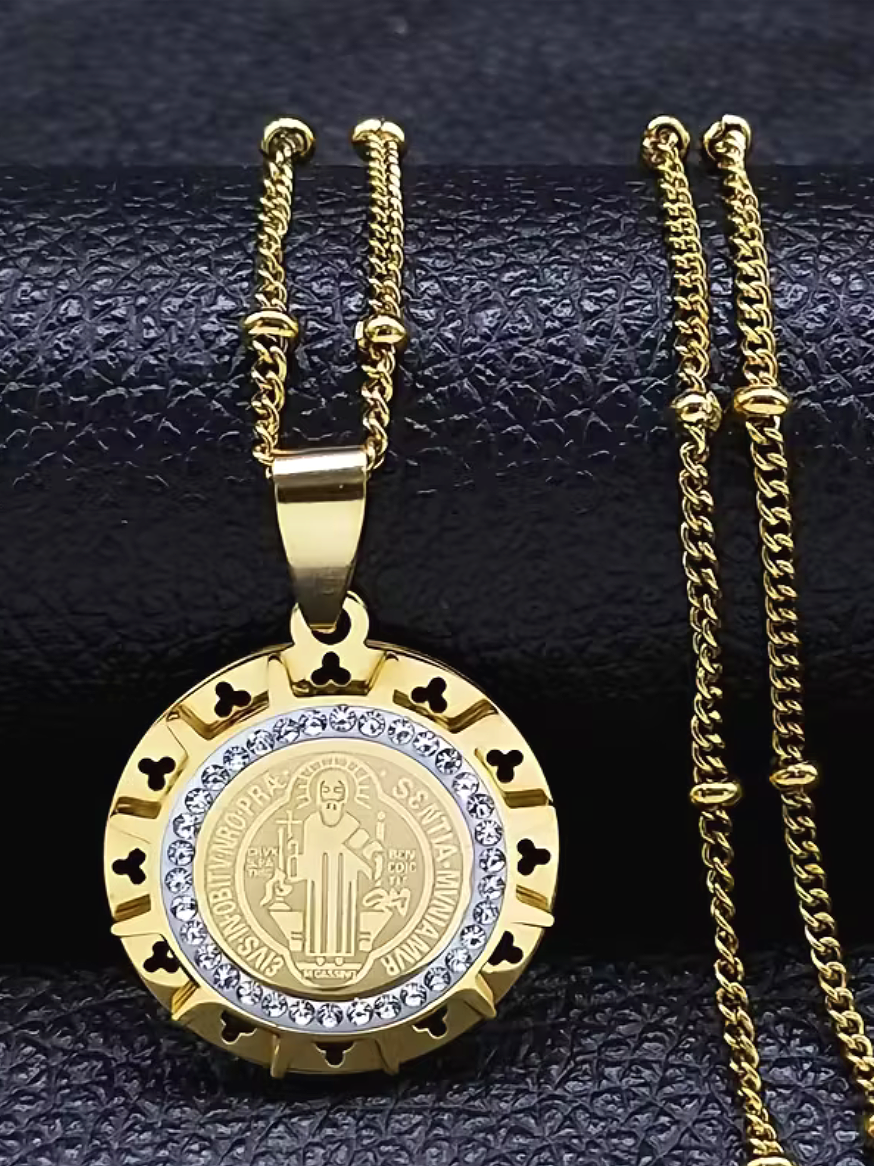 ST+BENEDICT+PENDANT+VADE+RETRO+SAINT+BENEDICT+GOLDEN+CROSS+PRAYER+YHVH+HOLY+SPIRIT+DIVINE+SPIRITUAL+RELIGIOUS+FAITH+BIBLE+REVMARIAPIO+JESUS+GOSPEL+WORSHIP+SACRED+JEWELRY