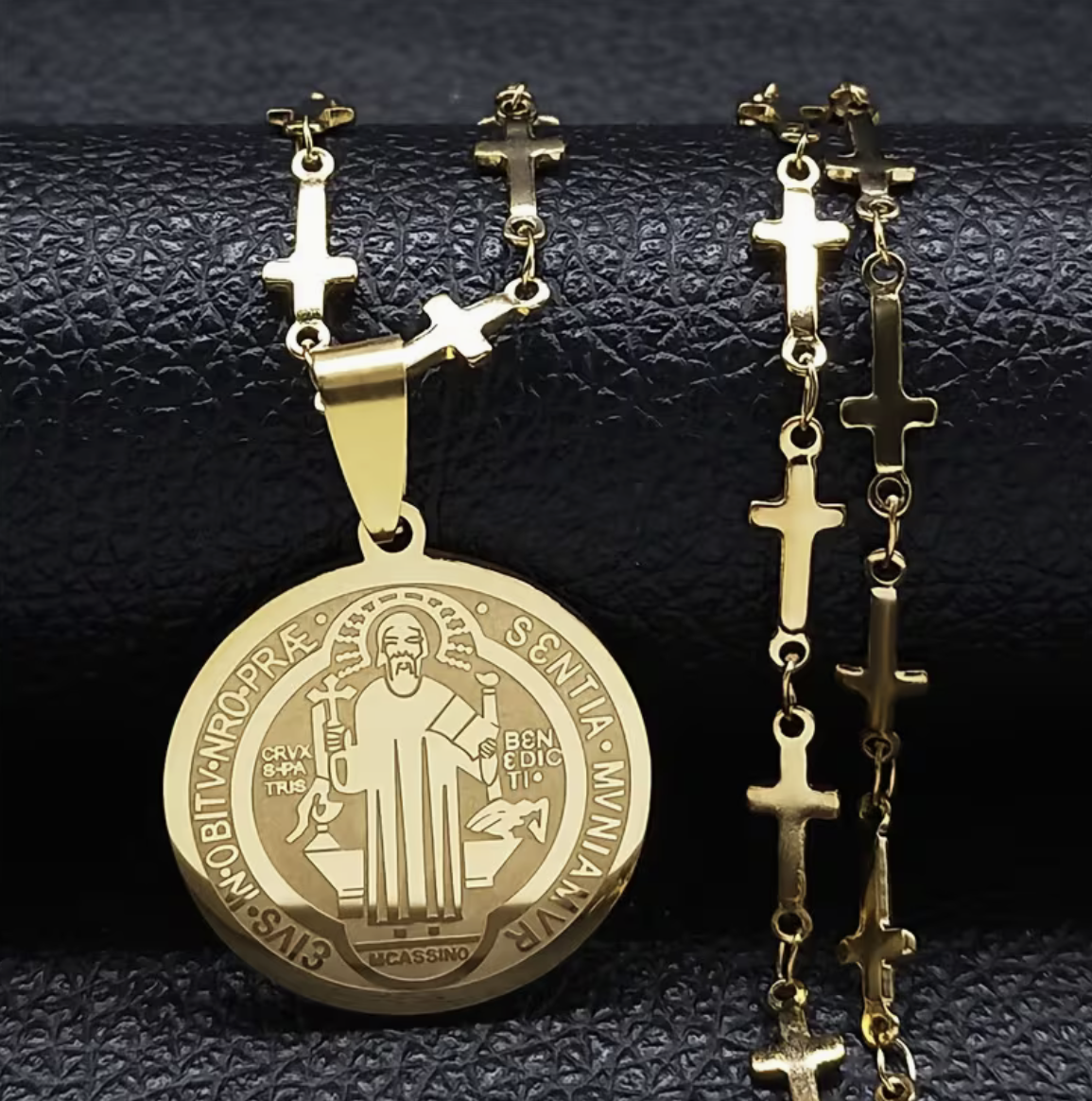 VADE+RETRO+SAINT+BENEDICT+GOLDEN+CROSS+PRAYER+YHVH+HOLY+SPIRIT+DIVINE+SPIRITUAL+RELIGIOUS+FAITH+BIBLE+REVMARIAPIO+JESUS+GOSPEL+WORSHIP+SACRED+JEWELRY