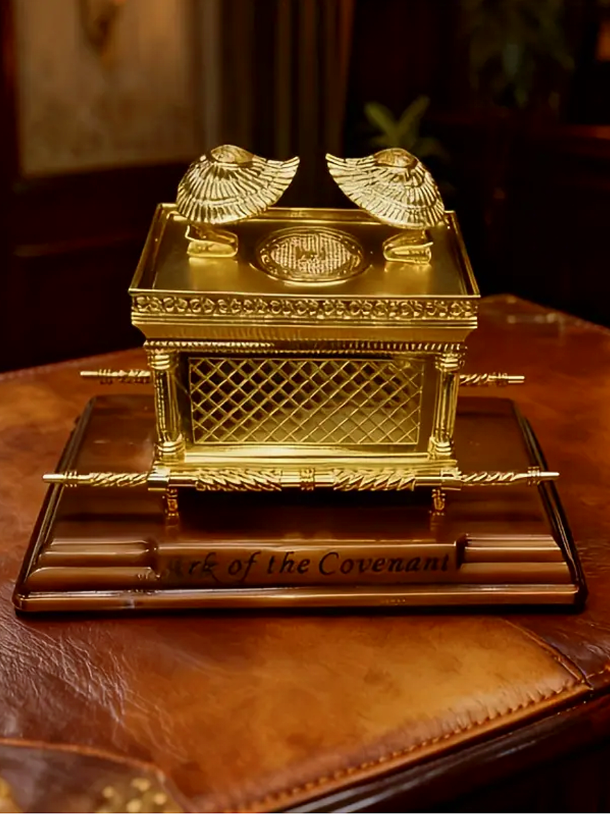 MEDIUM ARK of THE COVENANT Gold Plated Statue: 4 pcs Altar set