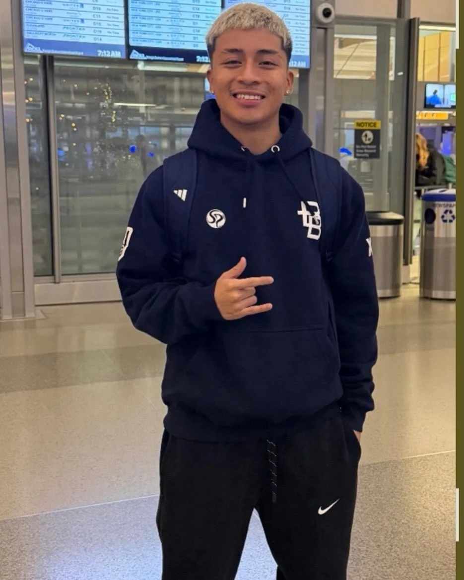 Good luck to Eddie on his way to Mexico to go on trial.
@_3.v.4_ !  What a player and person.  Shout out to Jennifer Hall for believing in Eddie and sending him to PB and causing all this for real. @soccerpostcary @jenniferhall120