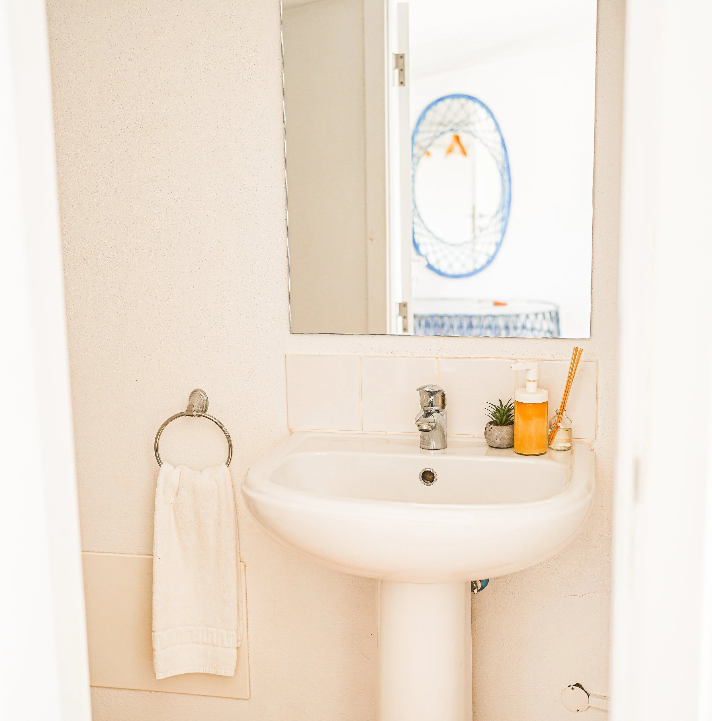Penthouse twin_double bathroom.jpg