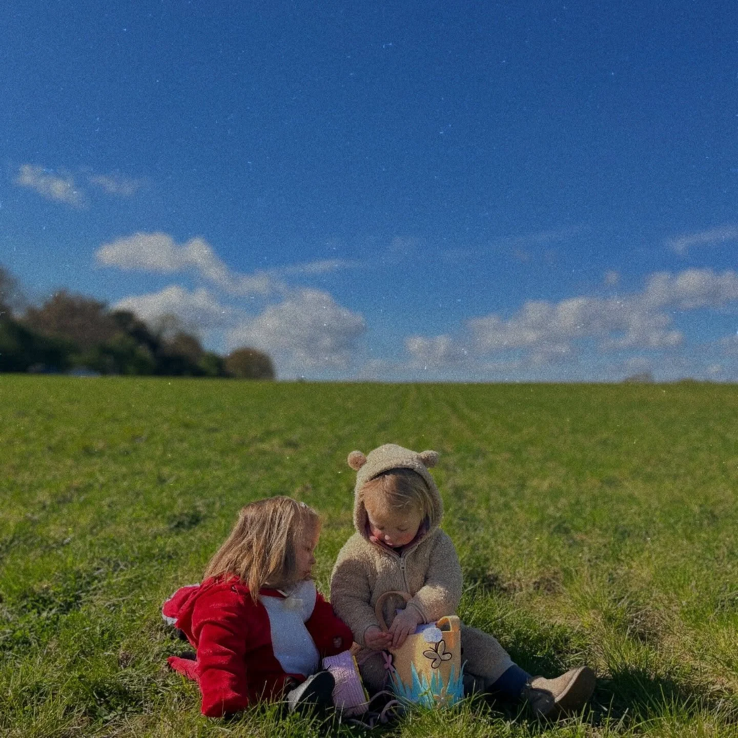 We can&rsquo;t wait to welcome many little people onto our campsite from next month. Grass pickers, daisy chain creators, 4 leaf clover hunters, stick gatherers, mud pat pie makers, dandelion blowers or all of the above, see you soon!