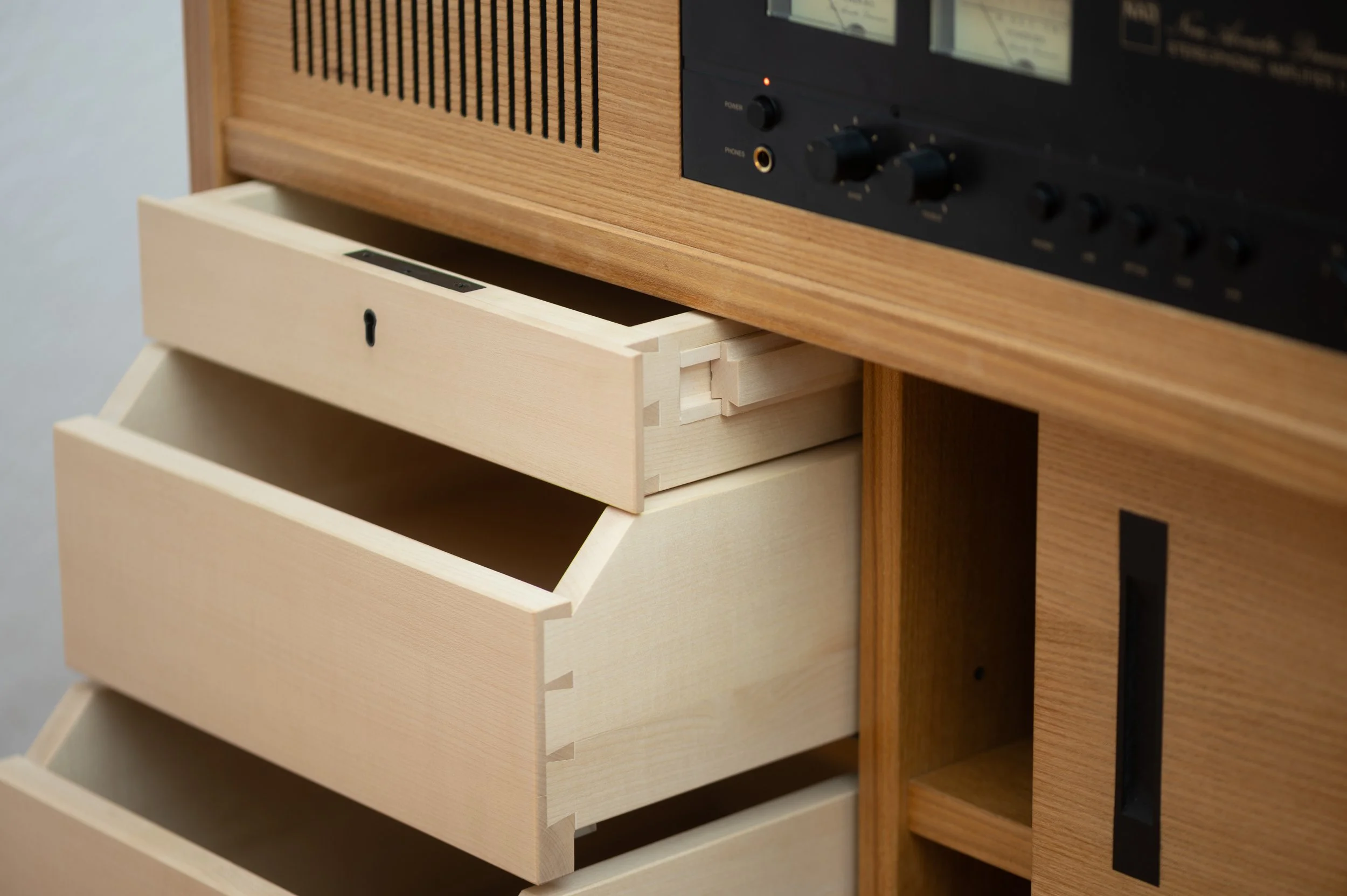 Phonomöbel - Rüster