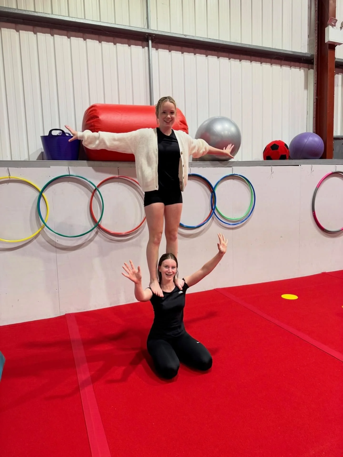 Partner Balances 🤸🏻&zwj;♀️

This week, our gymnasts had lots of fun during their cool-down, teaming up to explore different partner balances!

Here are just a few of the creative balances we saw 🤸🏻&zwj;♀️👏🏻

📍 Flipz Gymnastics Whitchurch, Ross
