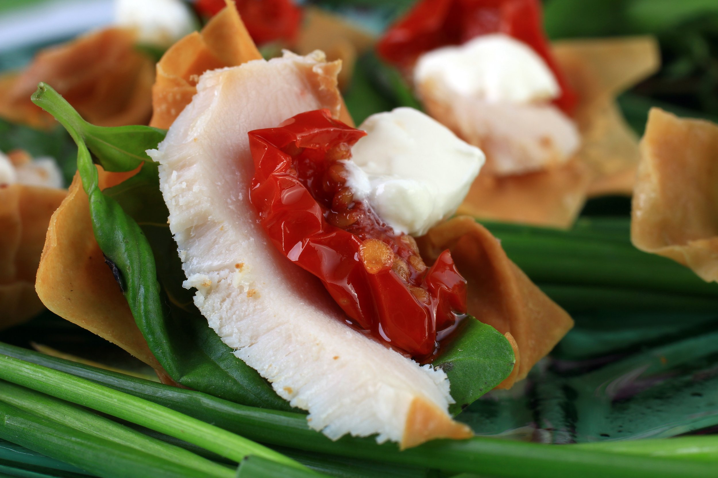 Filo baskets smoked chicken & Sundried Tomato