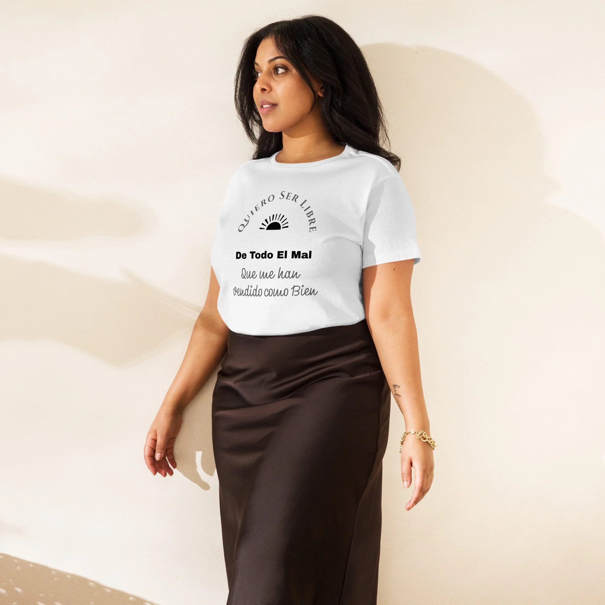 Women’s high-waisted t-shirt