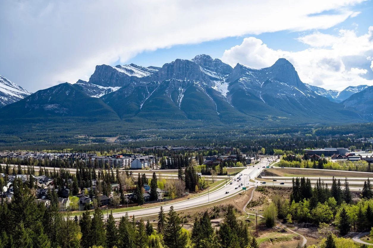 canmore-alberta-town.jpg