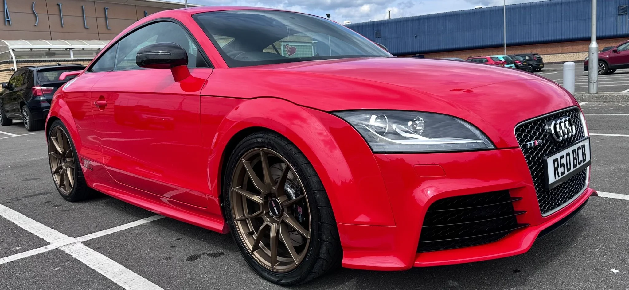 WhatsApp Image 2026-02-10 at 19.38.20 (6).jpeg