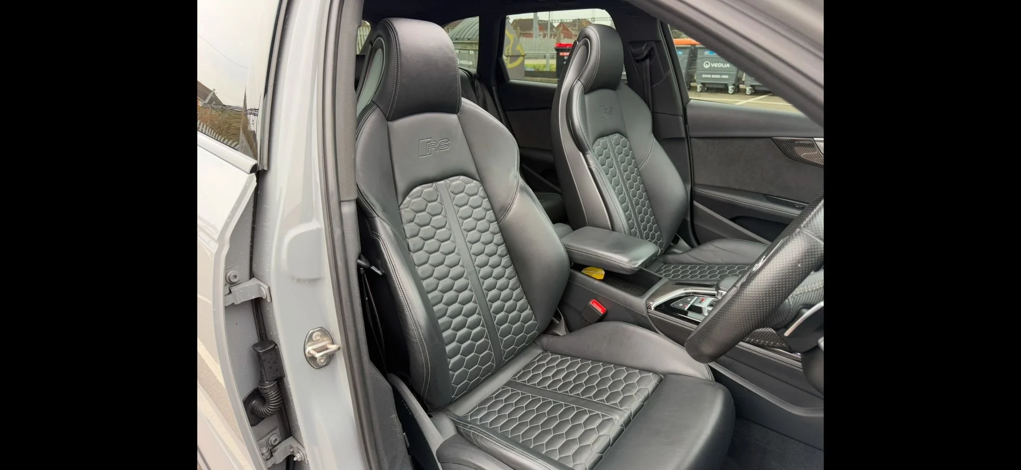 WhatsApp Image 2026-02-10 at 19.50.31 (7).jpeg