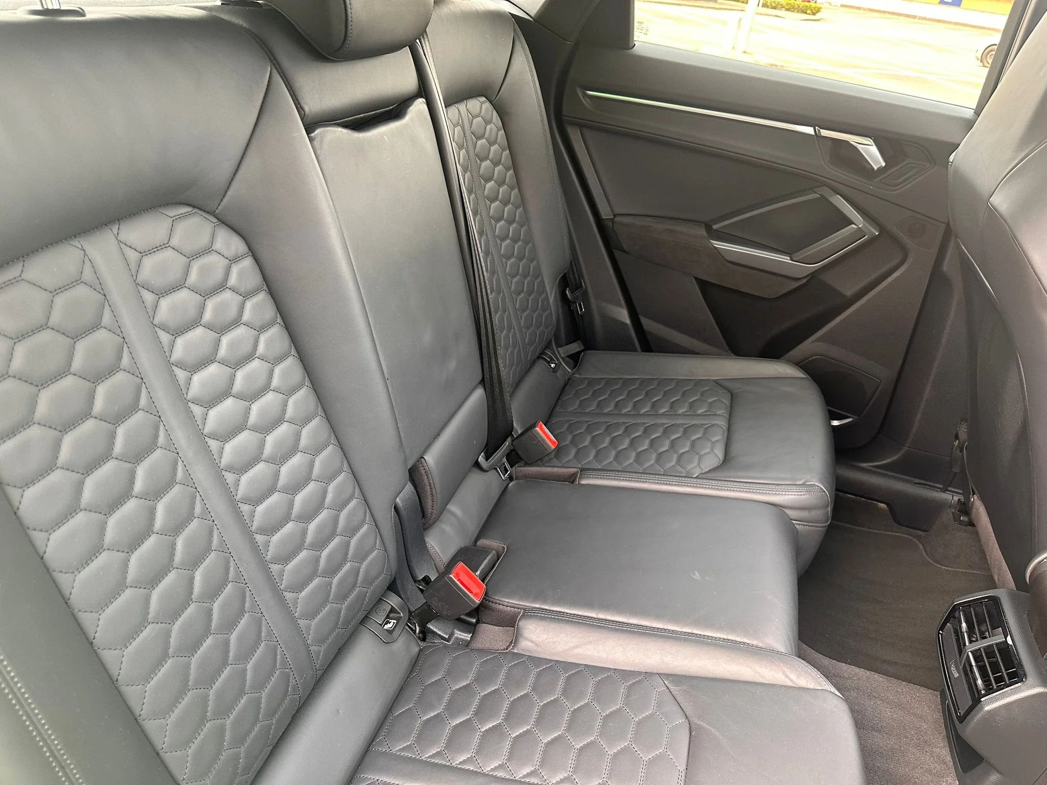 WhatsApp Image 2026-02-10 at 19.54.01 (8).jpeg