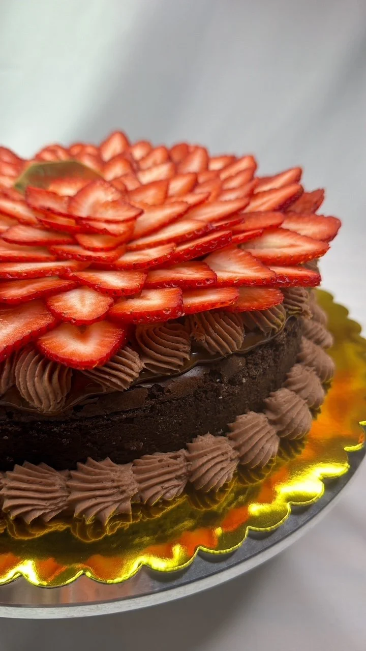 BROWNIE PAVLOVA (BROLOVA)