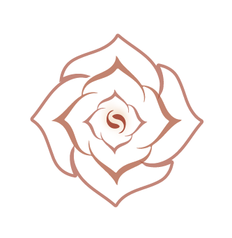 logo et logotype de daphné iris caillol représentant une rose en forme géométrique colorée, notamment rose, rouge, violet et beige.